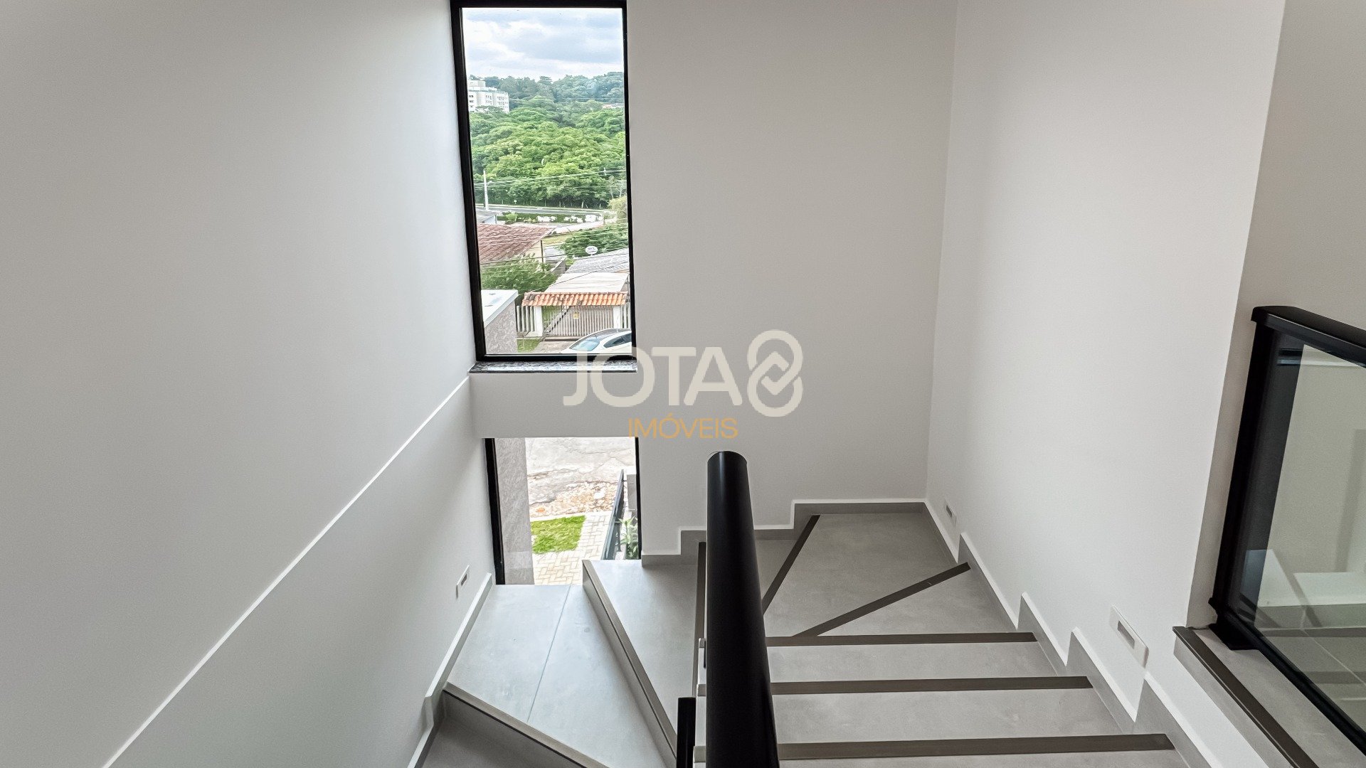SOBRADO 3 SUITES NO VISTA ALEGRE!