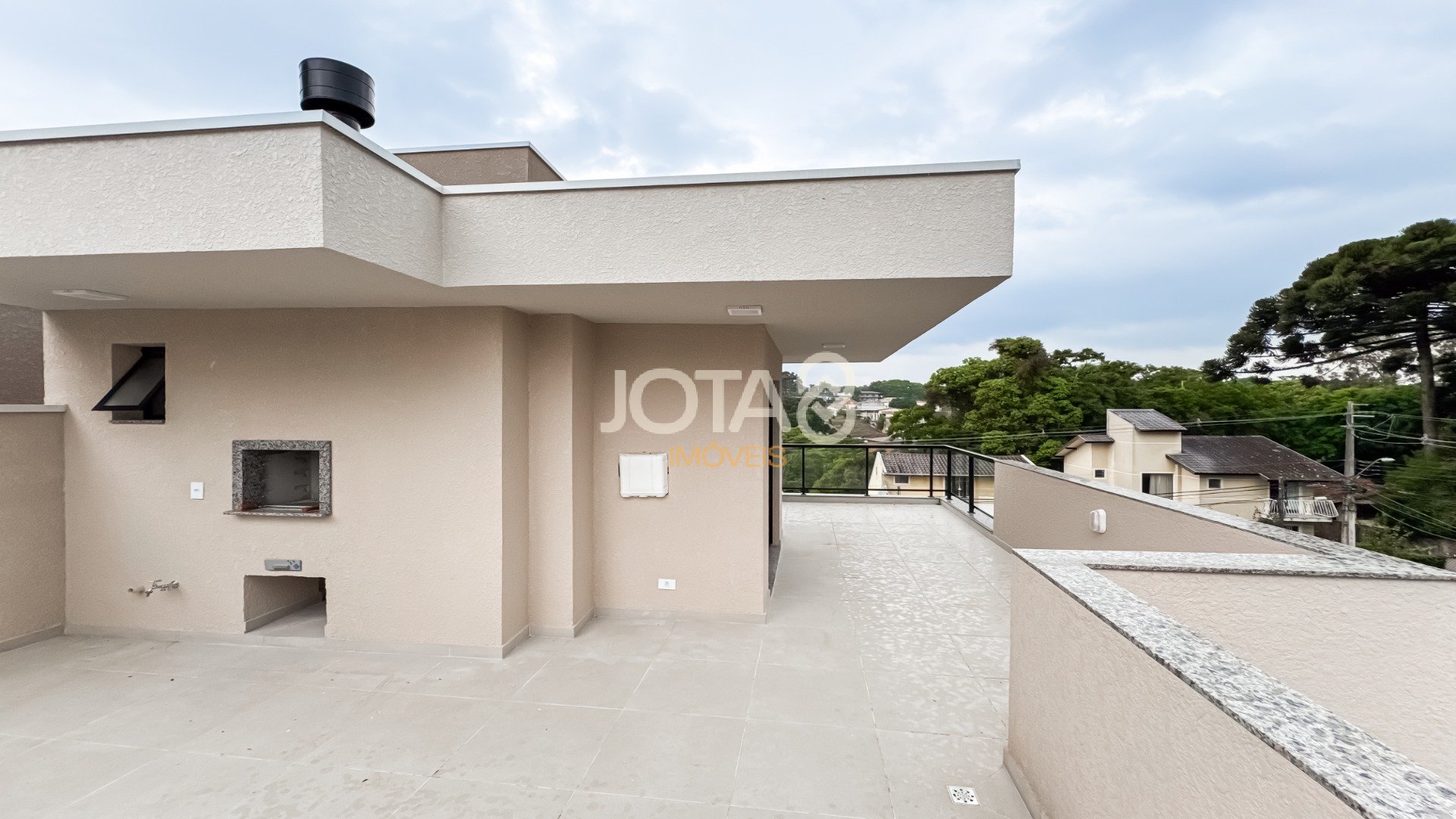 SOBRADO 3 SUITES NO VISTA ALEGRE!