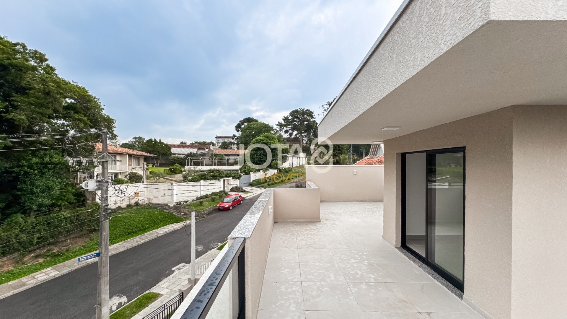 SOBRADO 3 SUITES NO VISTA ALEGRE!