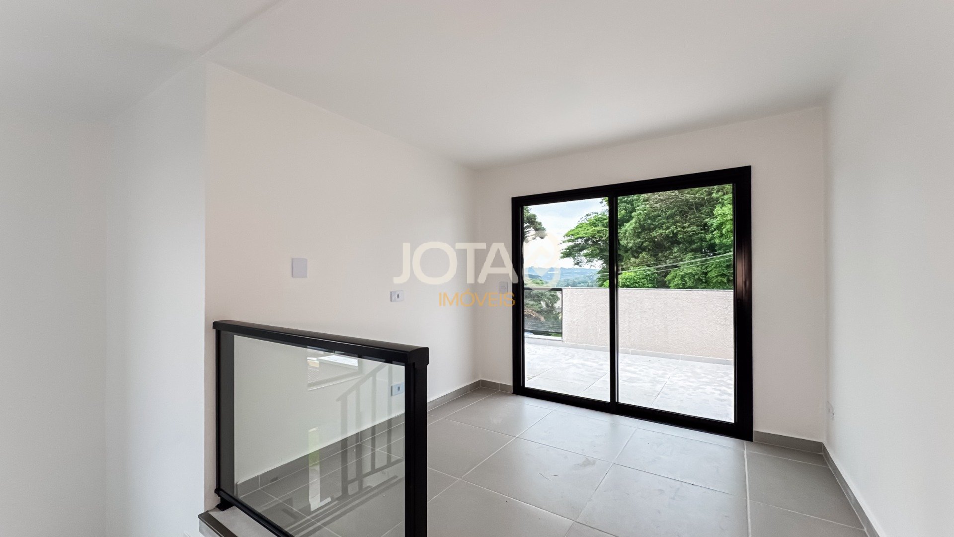SOBRADO 3 SUITES NO VISTA ALEGRE!