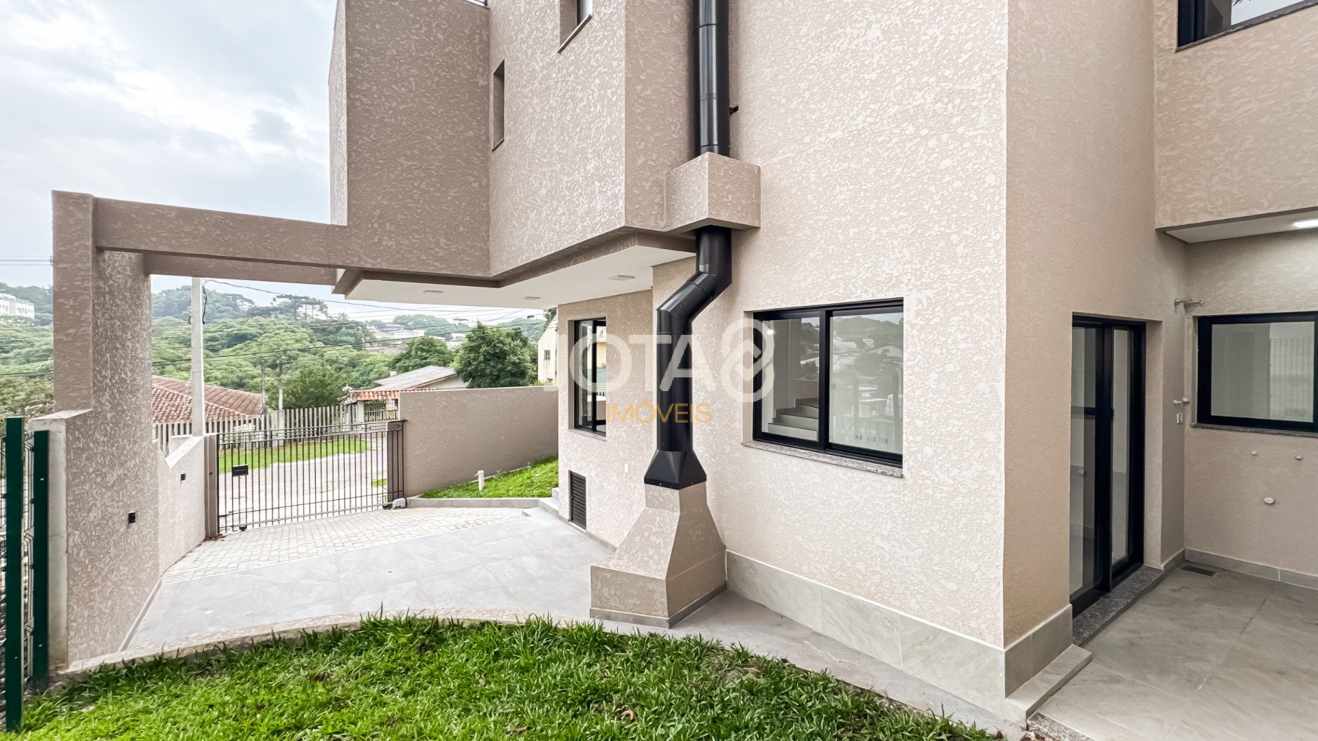 SOBRADO 3 SUITES NO VISTA ALEGRE!