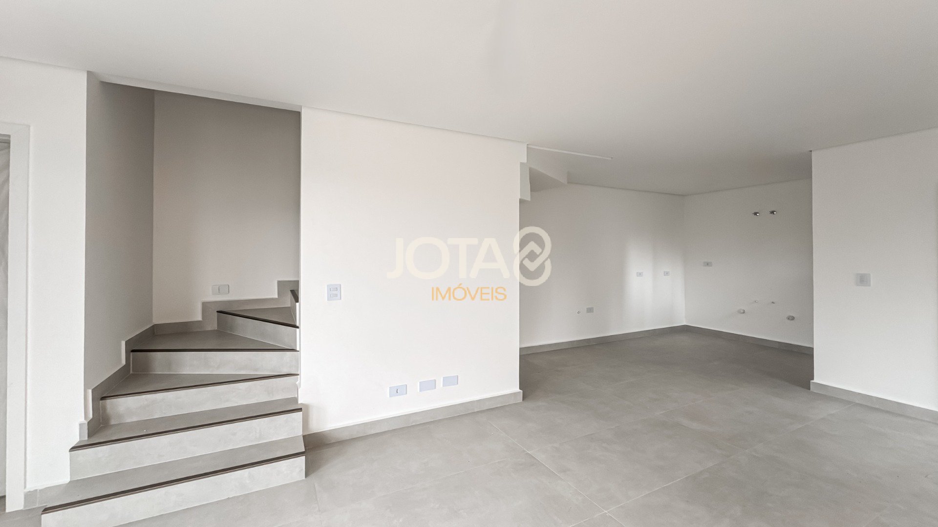 SOBRADO 3 SUITES NO VISTA ALEGRE!