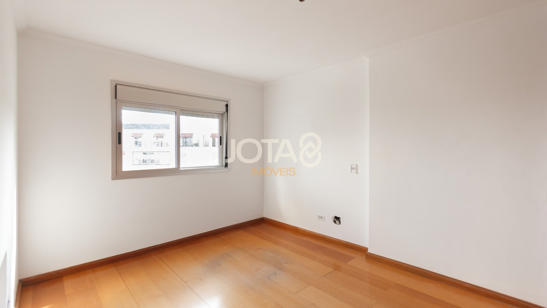 APARTAMENTO DE 3 QUARTOS NO JUVEVÊ - CONFORTO E LOCALIZAÇÃO PRIVILEGIA