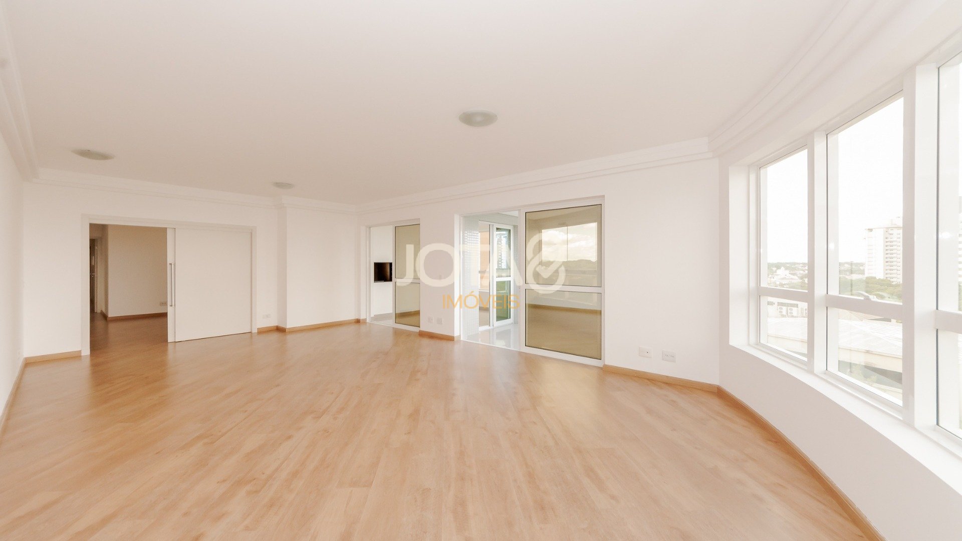 APARTAMENTO COM 4 DORMITÓRIOS NO ECOVILLE