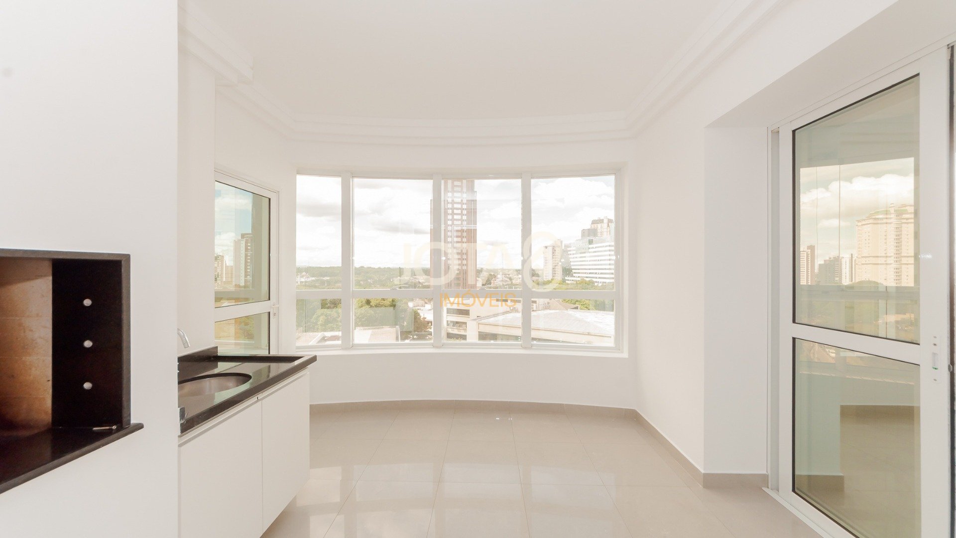 APARTAMENTO COM 4 DORMITÓRIOS NO ECOVILLE