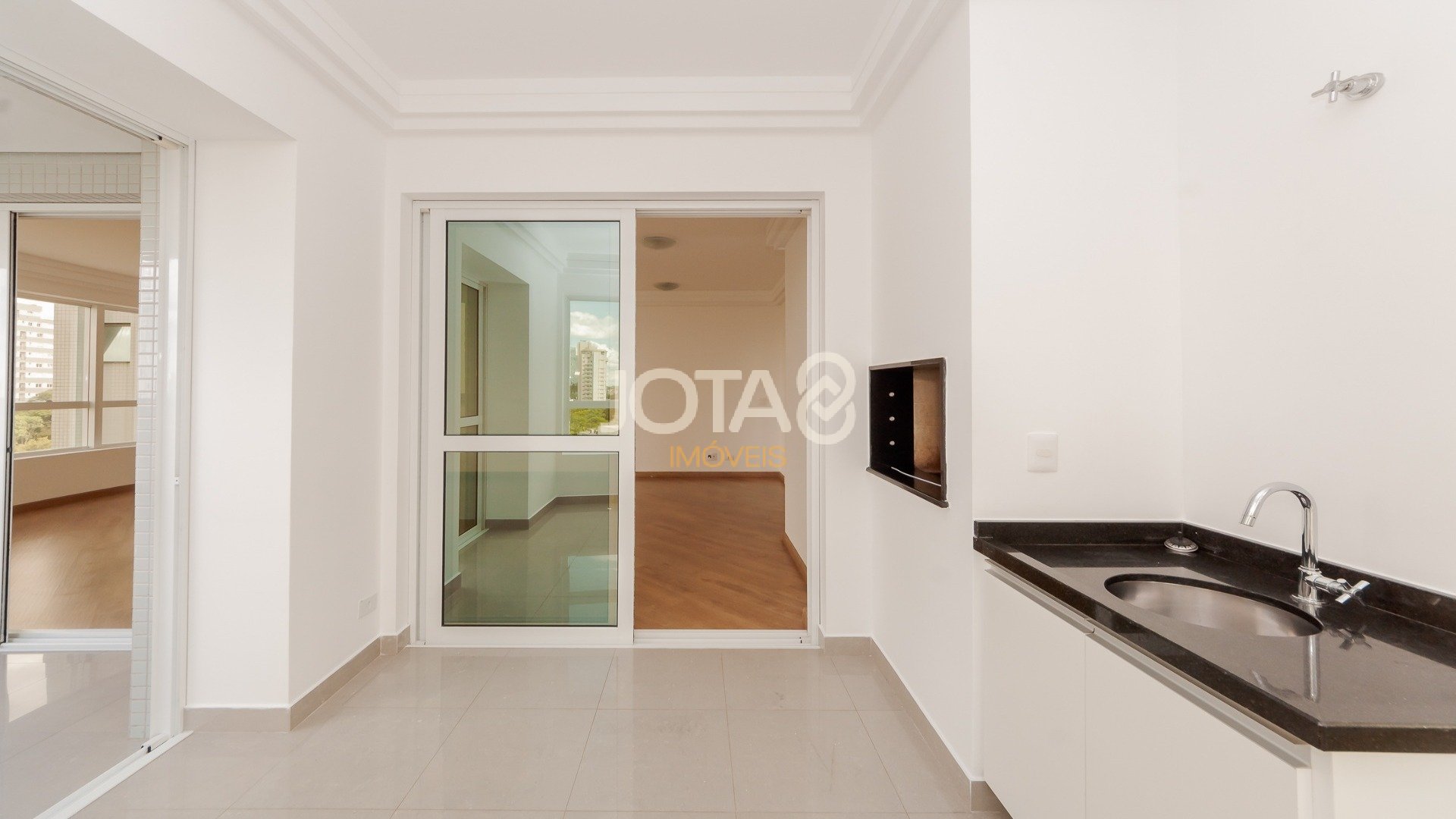 APARTAMENTO COM 4 DORMITÓRIOS NO ECOVILLE