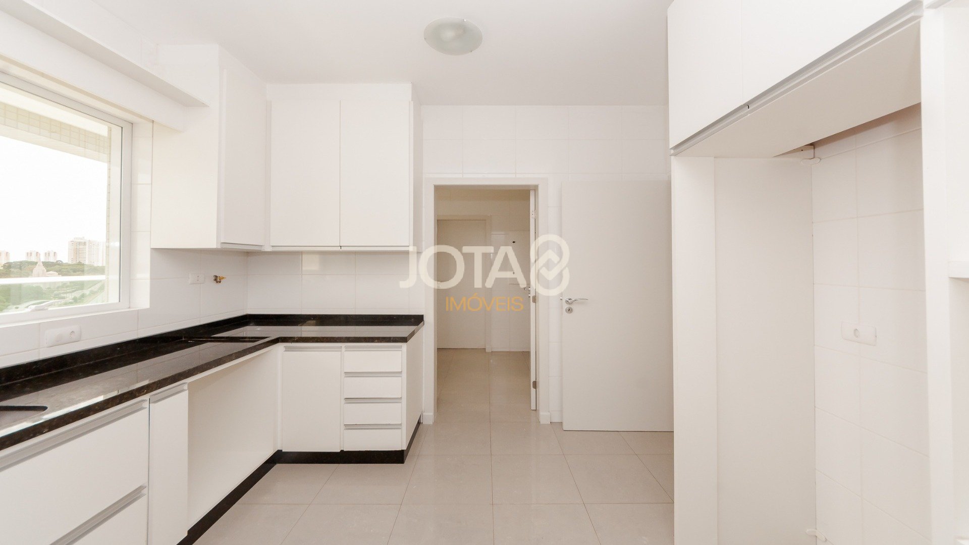 APARTAMENTO COM 4 DORMITÓRIOS NO ECOVILLE