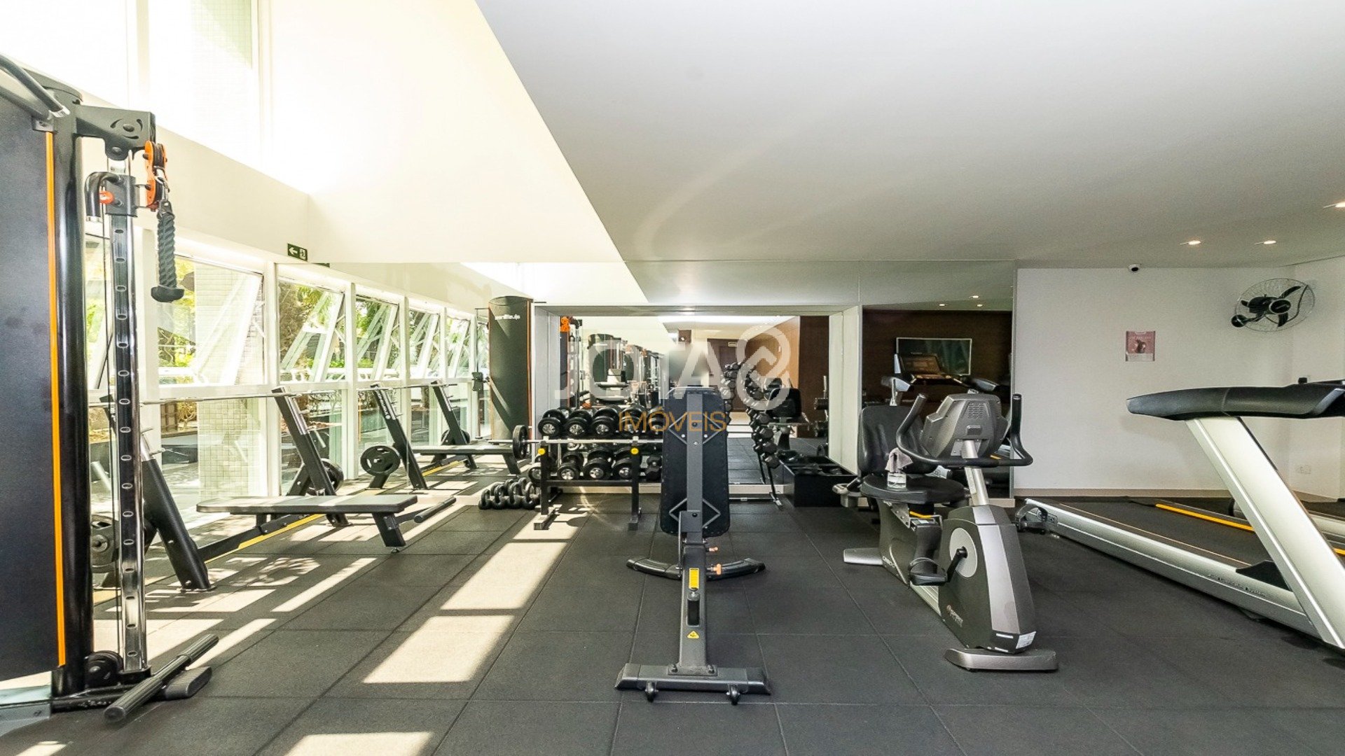 APARTAMENTO COM 4 DORMITÓRIOS NO ECOVILLE