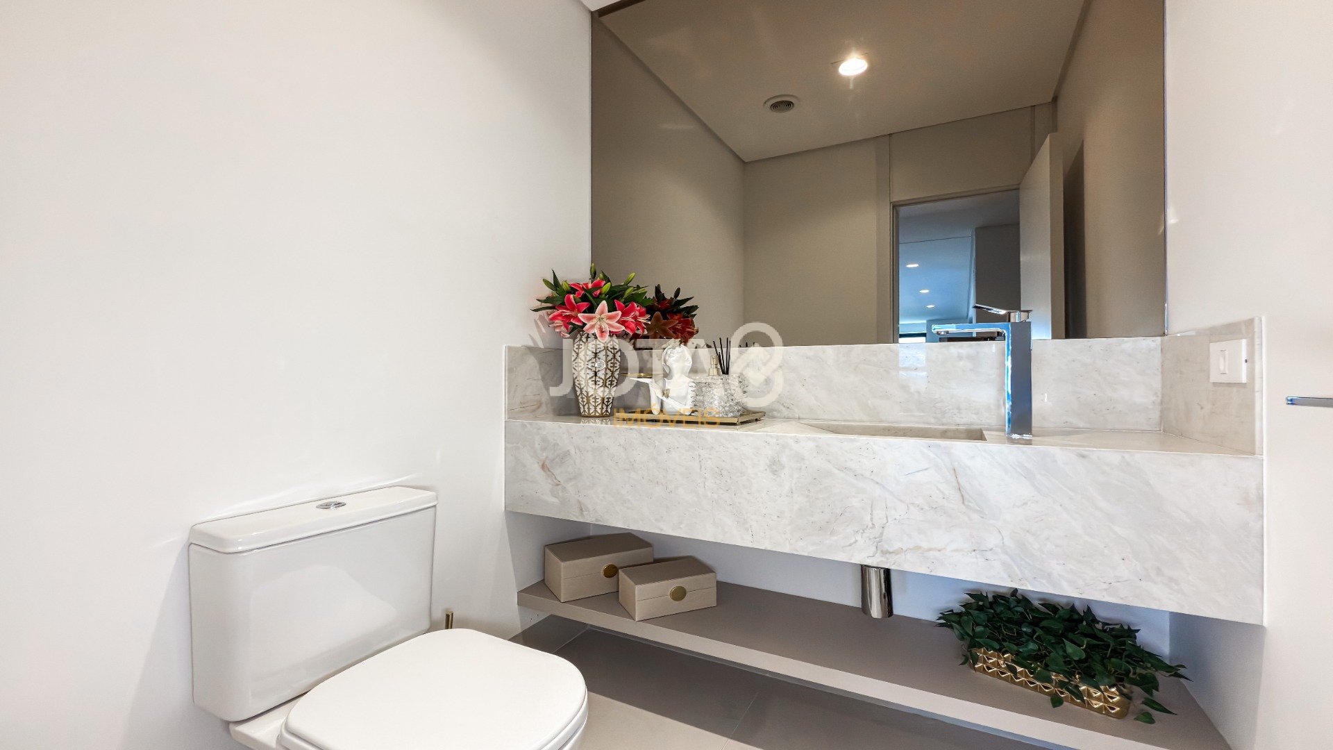 MAISON LEGEND MOBILIADO 3 SUITES ECOVILLE