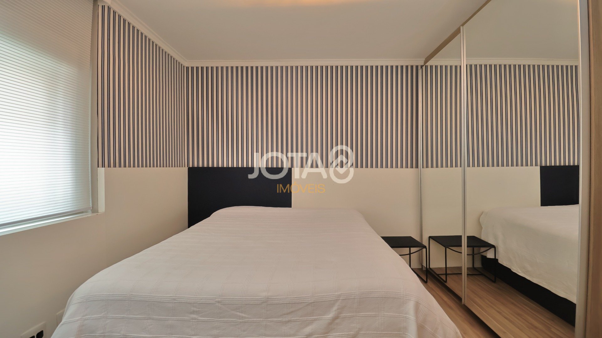 APARTAMENTO MOBILIADO EM CONDOMÍNIO CLUBE NO ÁGUA VERDE!