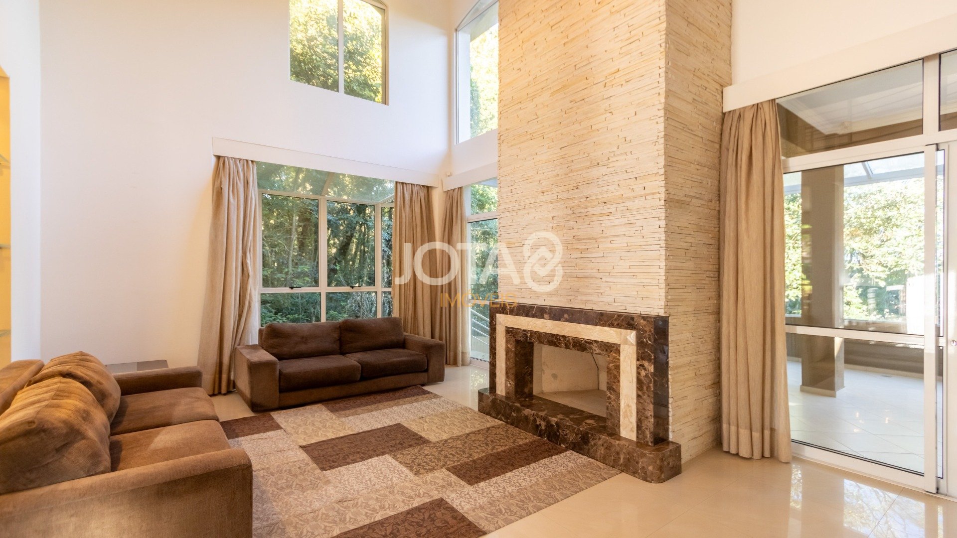 CASA EM CONDOMÍNIO EXCLUSIVO NO CAMPO COMPRIDO