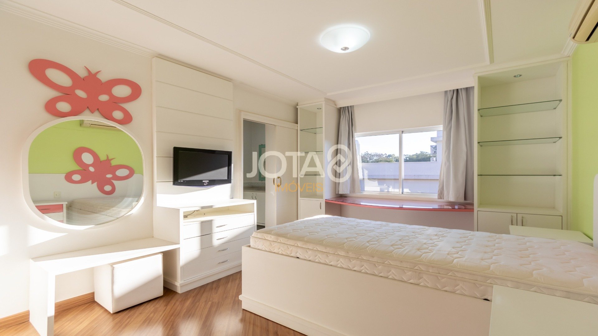 CASA EM CONDOMÍNIO EXCLUSIVO NO CAMPO COMPRIDO