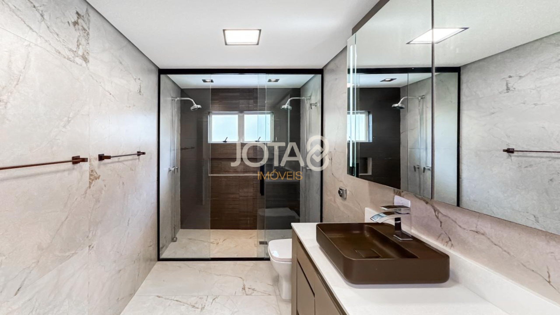 CASA EM CONDOMÍNIO 4 QUARTOS