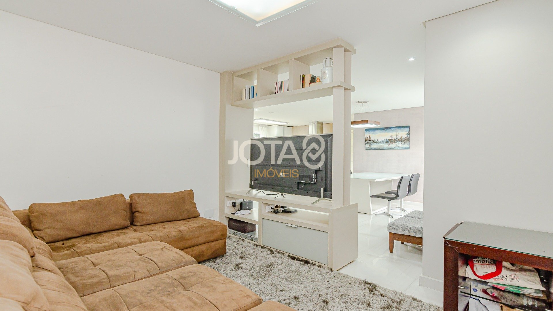 EXCELENTE CASA COM JARDIM E 3 QUARTOS PRÓXIMA A ANITA GARIBALDI