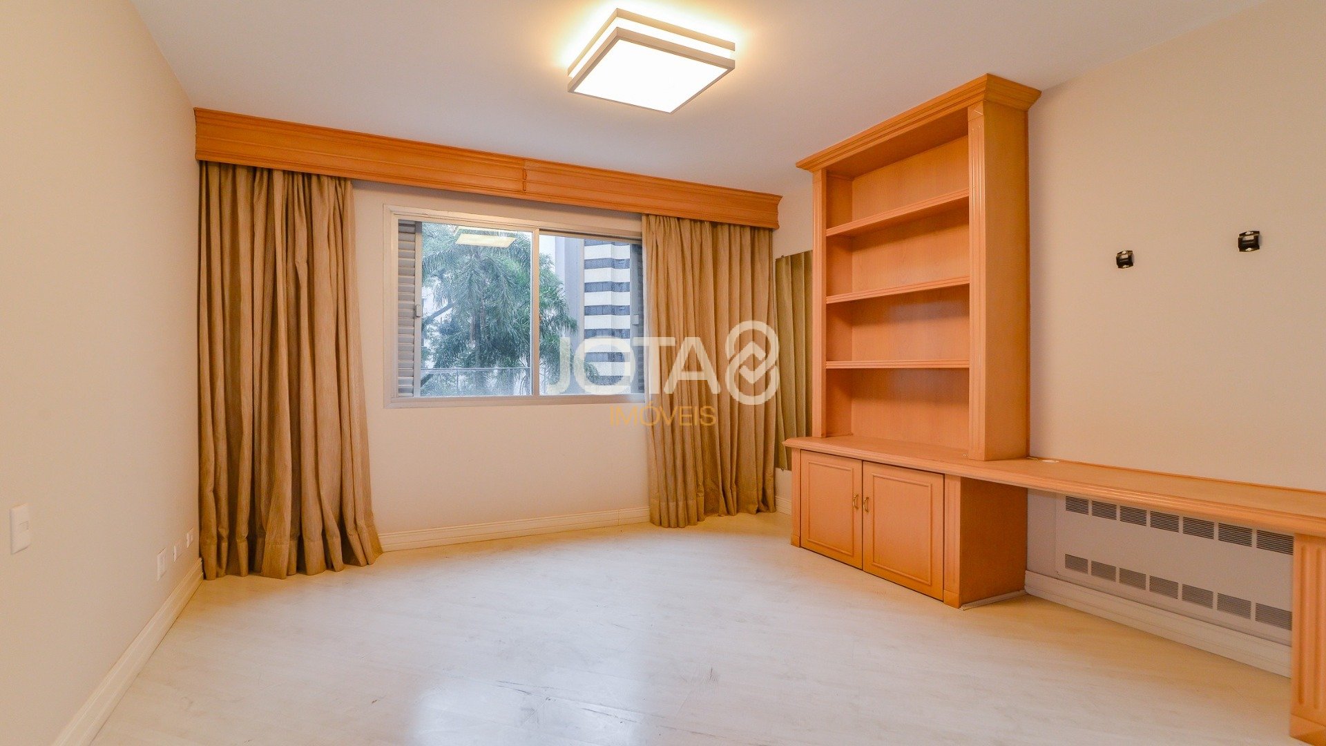 APARTAMENTO 4 QUARTOS NO BATEL