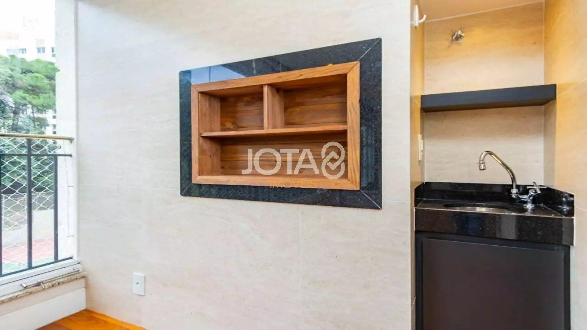APARTAMENTO COM 3 SUÍTES EM CONDOMÍNIO CLUBE!