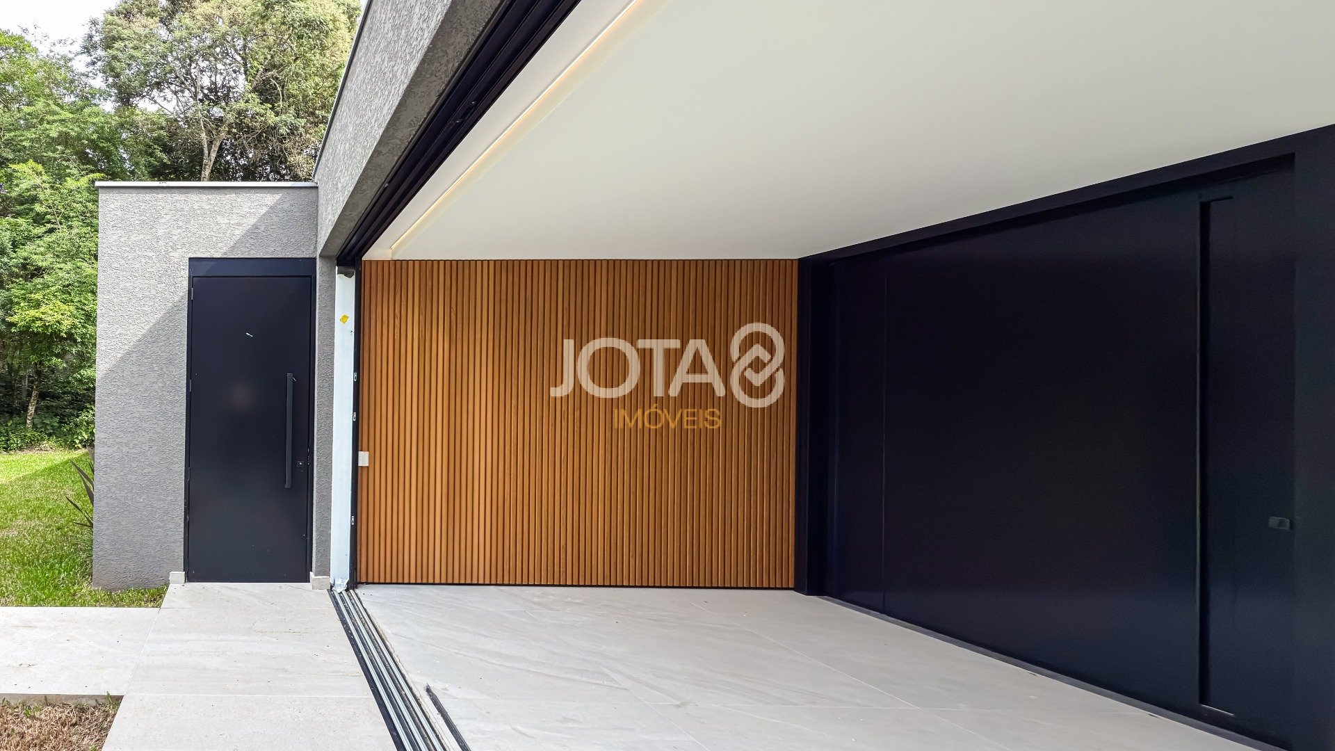 CASA NOVA COM ARQUITETURA EXCLUSIVA EM CONDOMÍNIO NO CAMPO COMPRIDO
