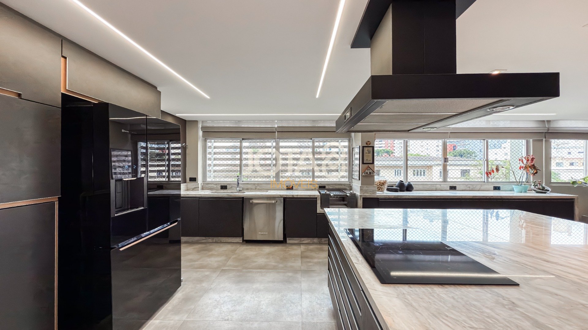 APARTAMENTO ALTO PADRÃO 241M² | PRONTO PARA MORAR  3 SUÍTES