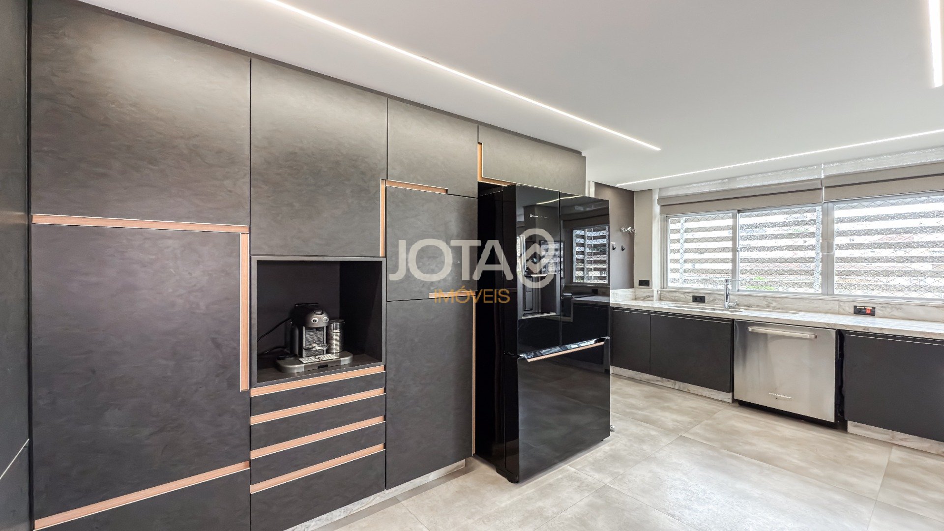 APARTAMENTO ALTO PADRÃO 241M² | PRONTO PARA MORAR  3 SUÍTES