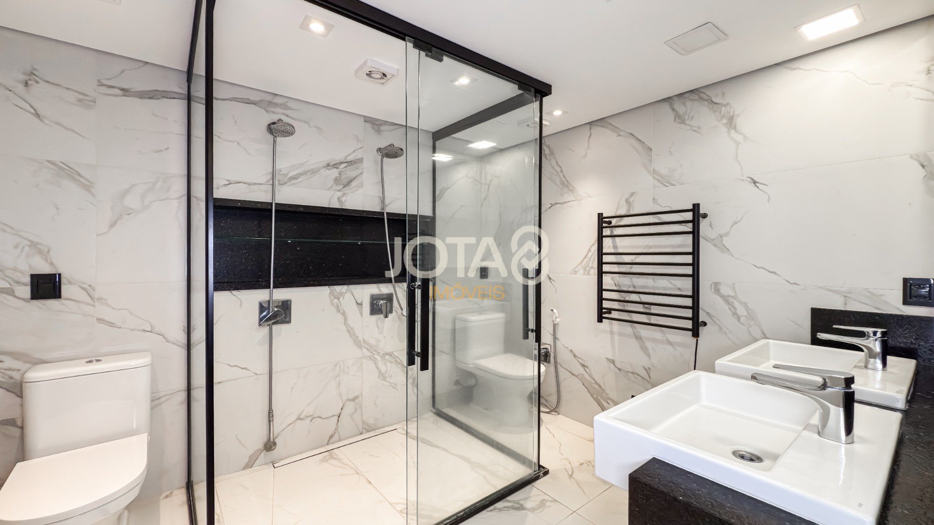 APARTAMENTO ALTO PADRÃO 241M² | PRONTO PARA MORAR  3 SUÍTES