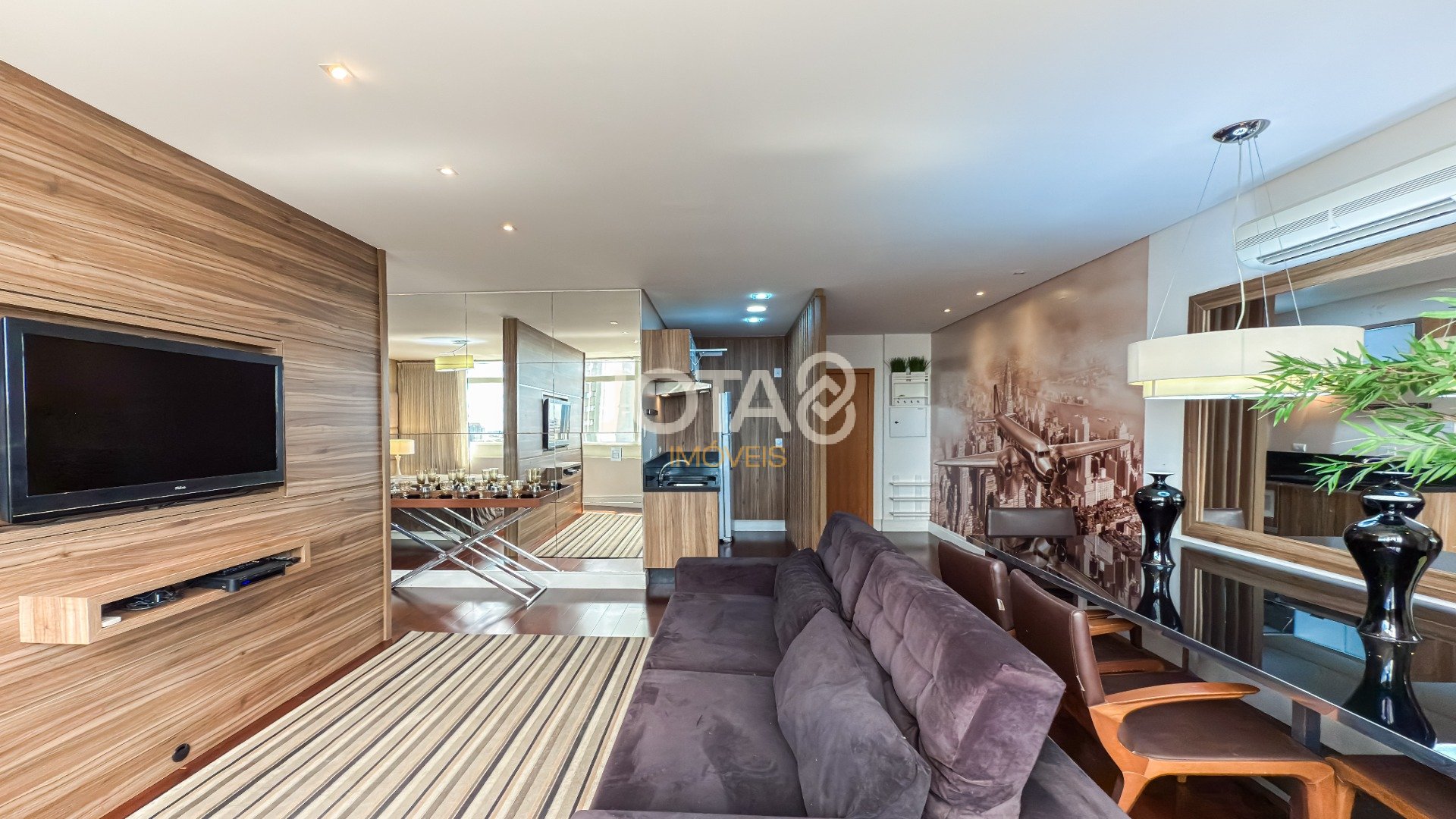 APARTAMENTO STUDIO NO CENTRO DE CURITIBA