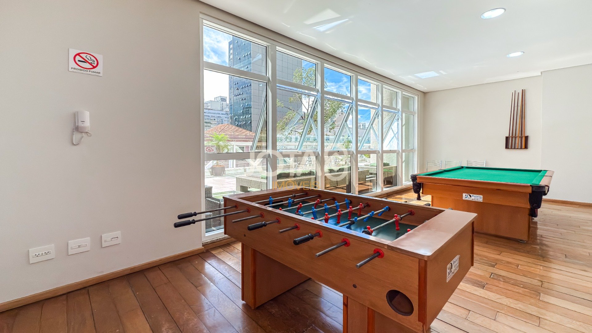 APARTAMENTO STUDIO NO CENTRO DE CURITIBA