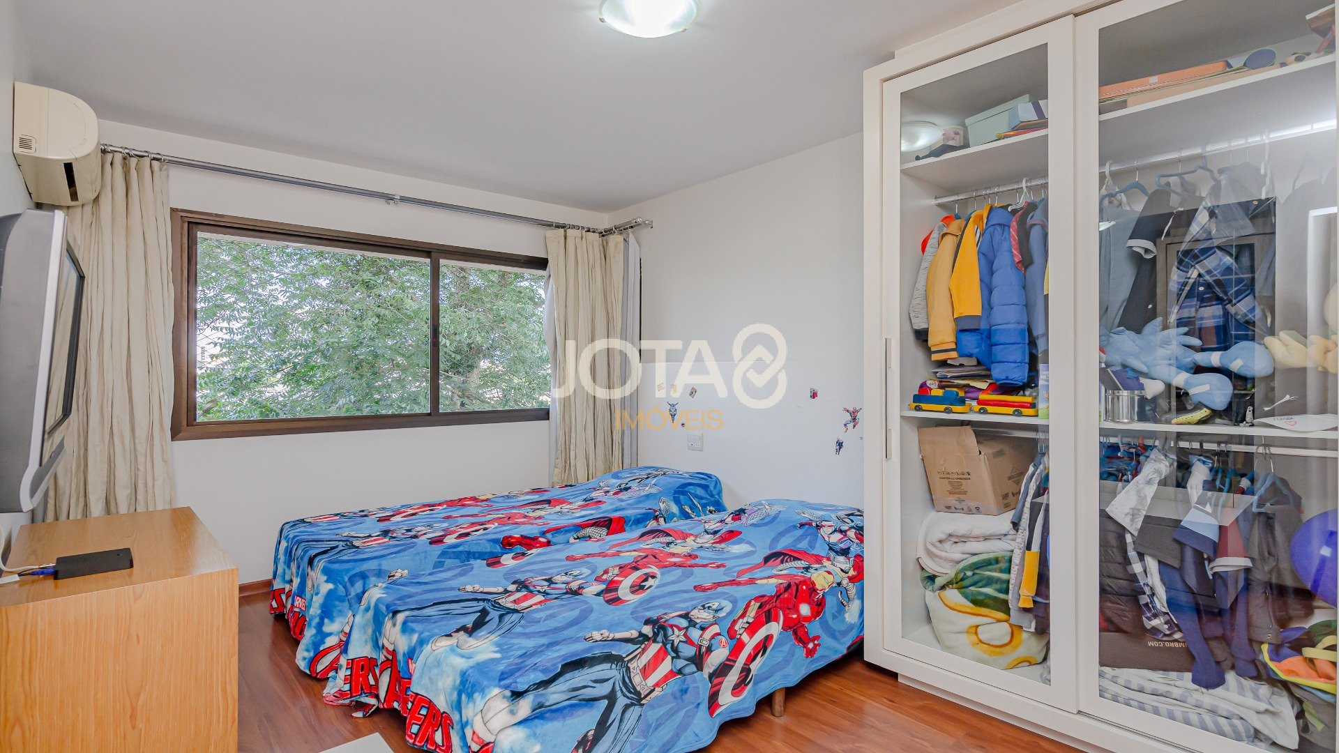 APARTAMENTO COM 3 QUARTOS E 3 VAGAS NO BIGORRILHO