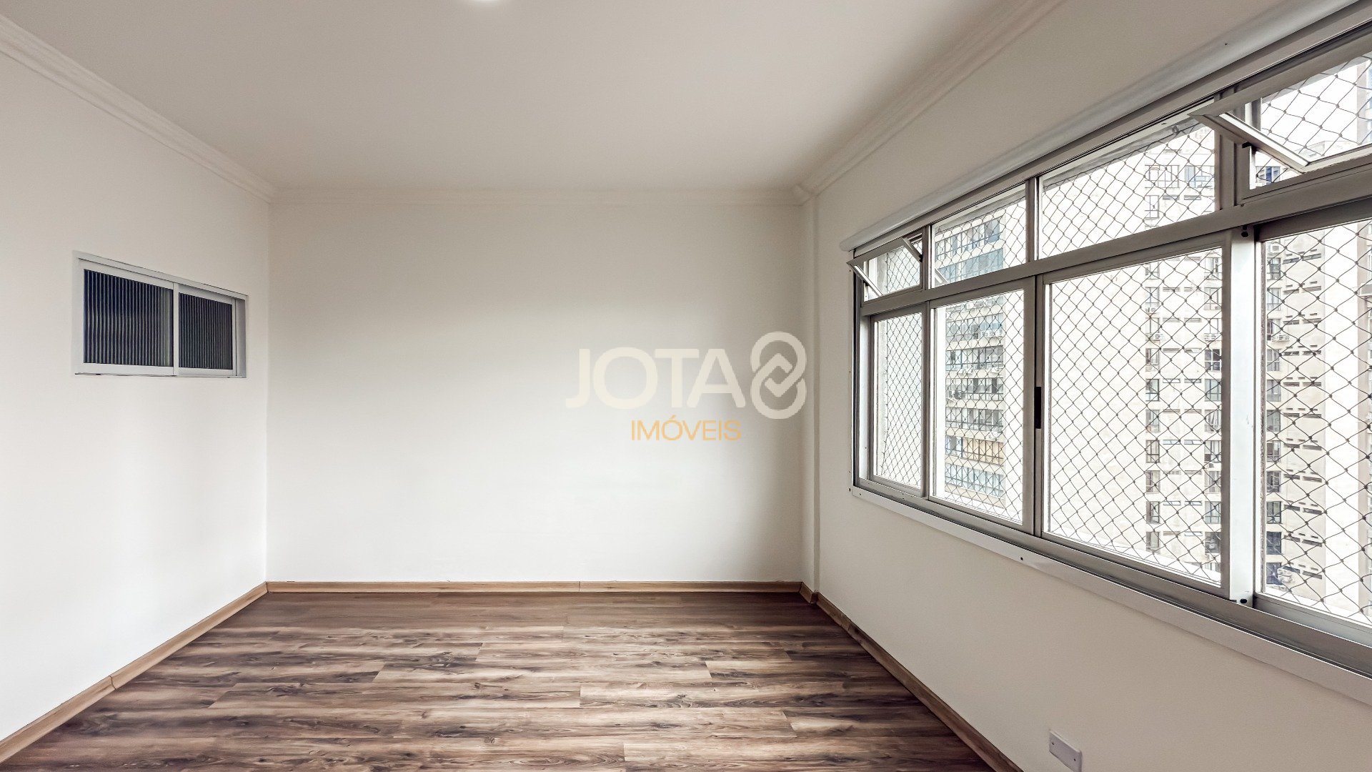 APARTAMENTO COM 3 DORMITÓRIOS NO CENTRO