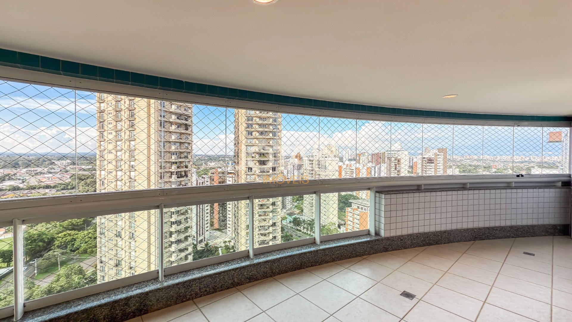 APARTAMENTO 3 SUITES CONDOMINIO CLUBE NO ECOVILLE