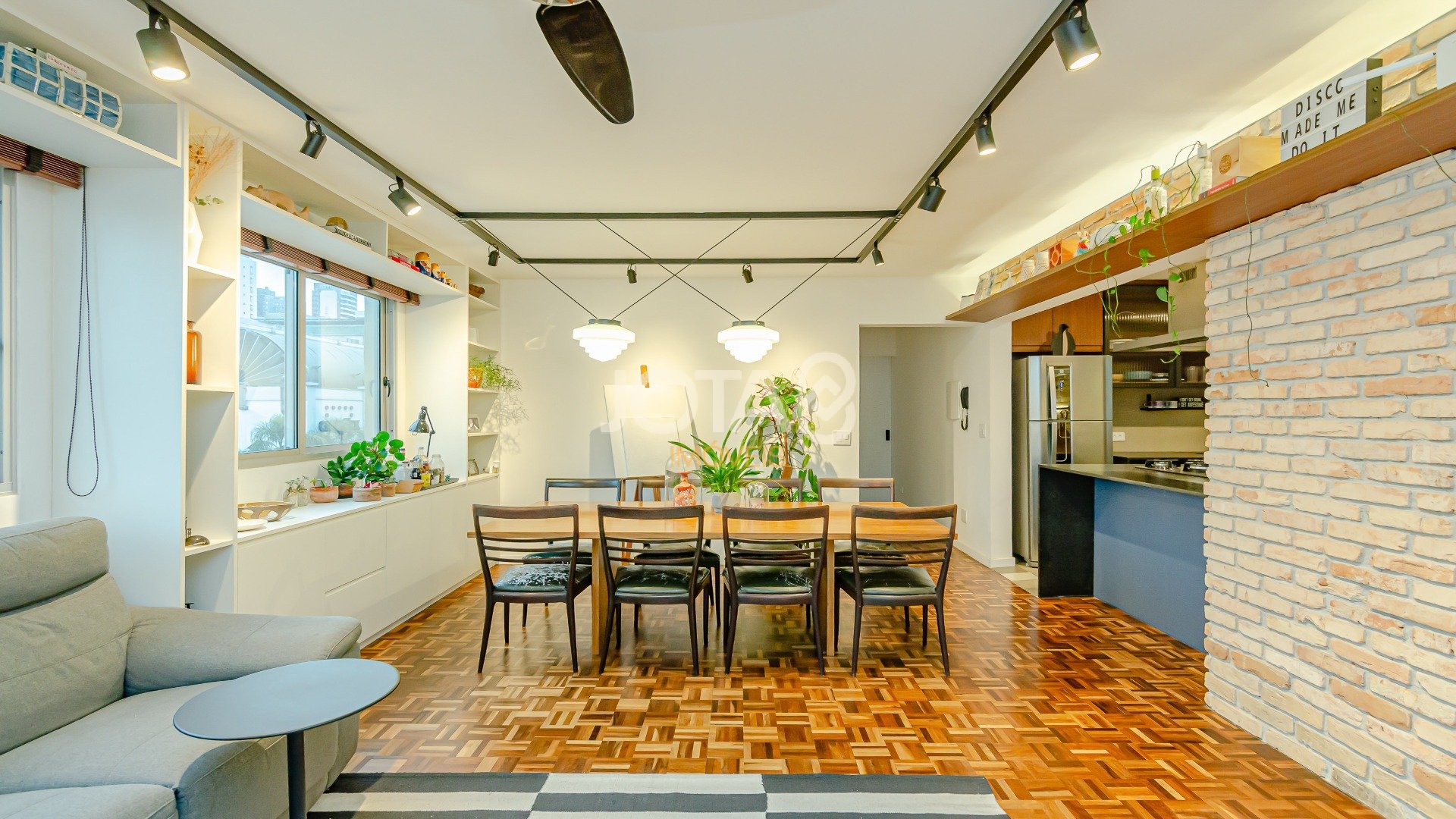 APARTAMENTO EM FRENTE AO SHOPPING CURITIBA