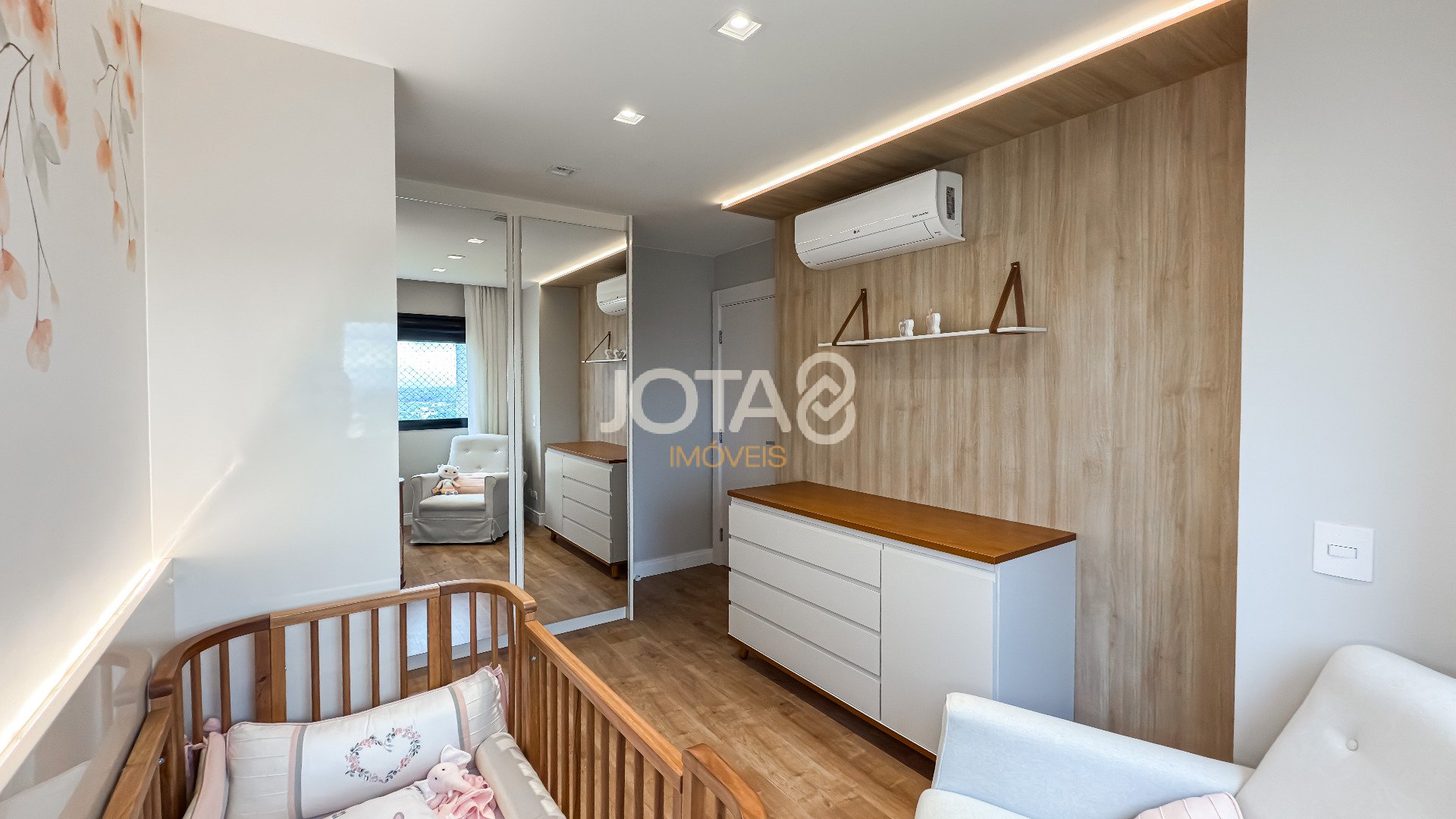 EXCELENTE APARTAMENTO COM  3 QUARTOS NO VIEW ECOVILLE