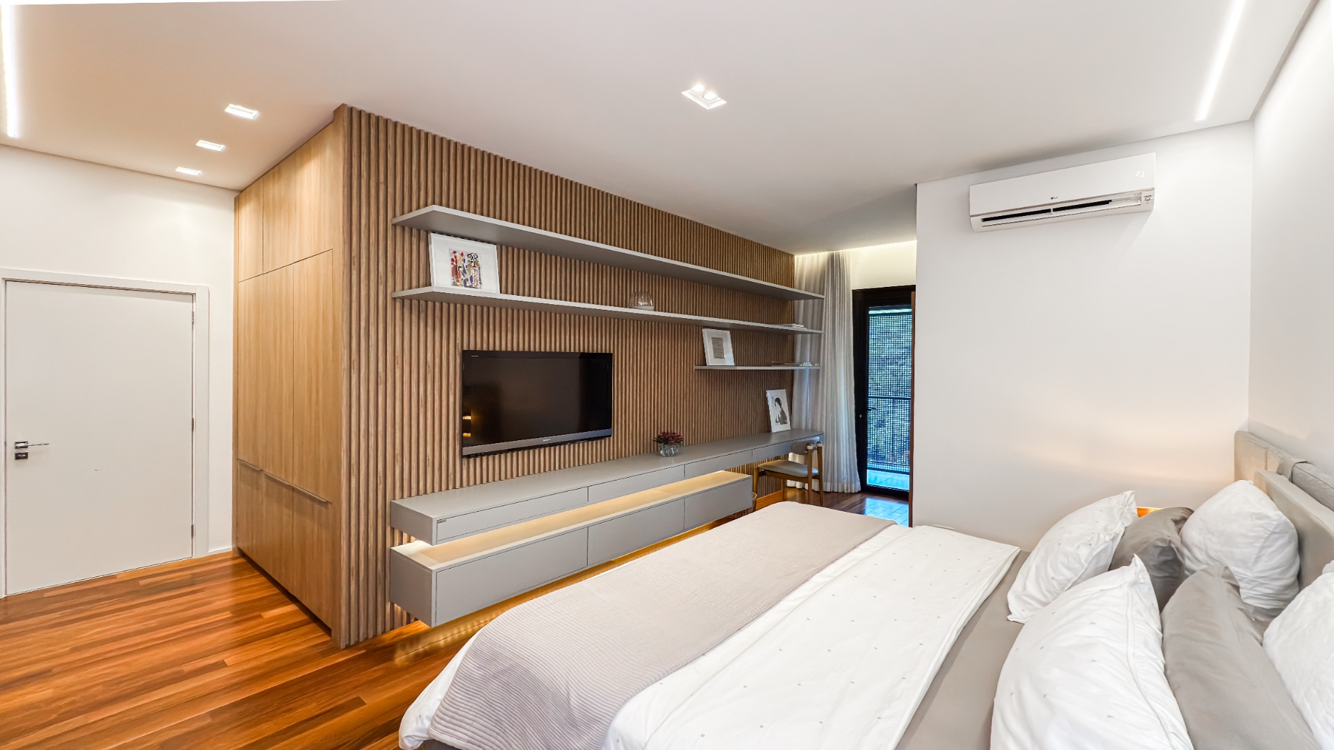 ROC RESIDENCE - A SOFISTICAÇÃO ESTÁ NOS DETALHES!