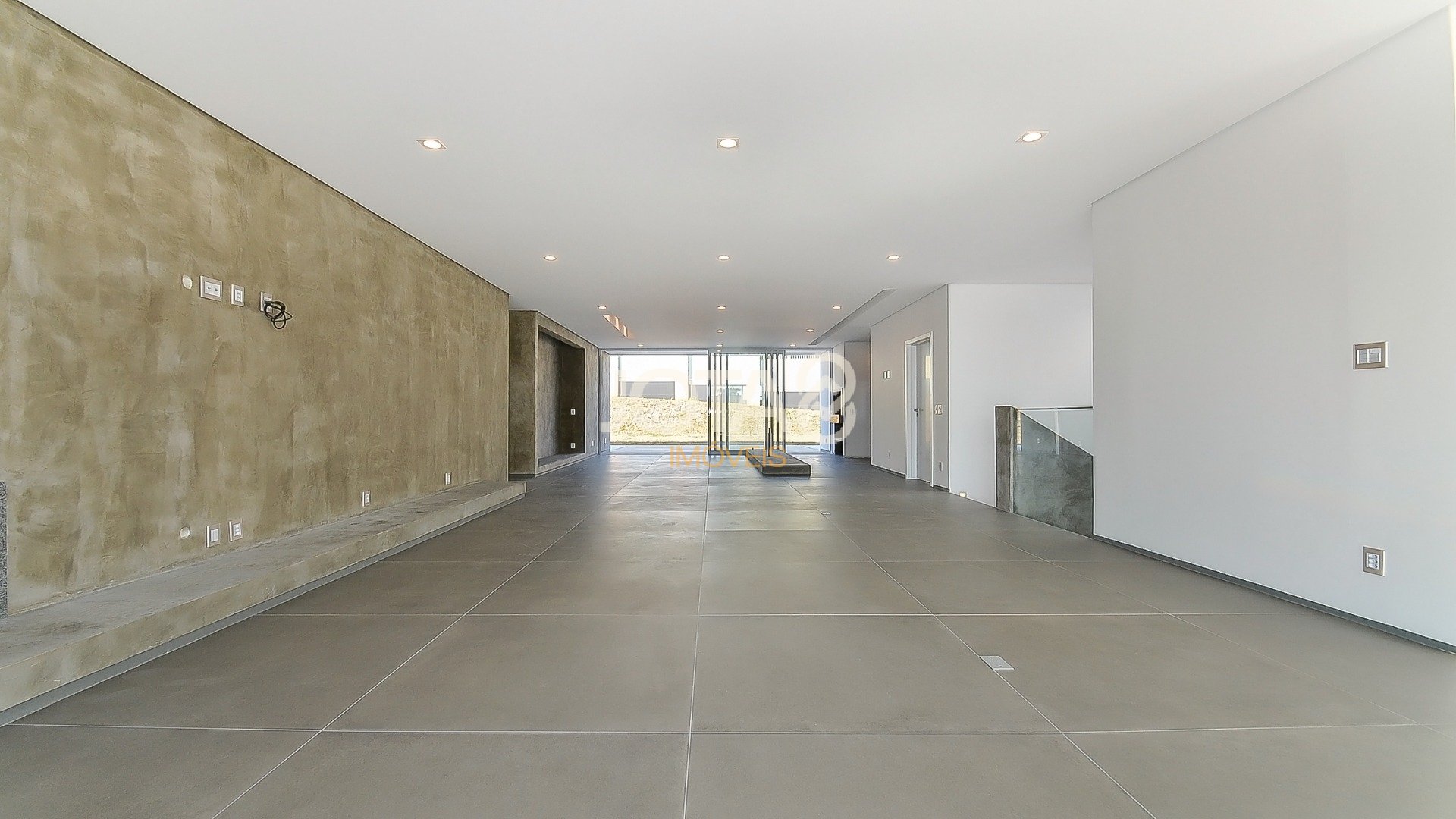 CASA EM SANTA FELICIDADE NO VILLA TOSCANA COM ARQUITETURA DIFERENCIADA