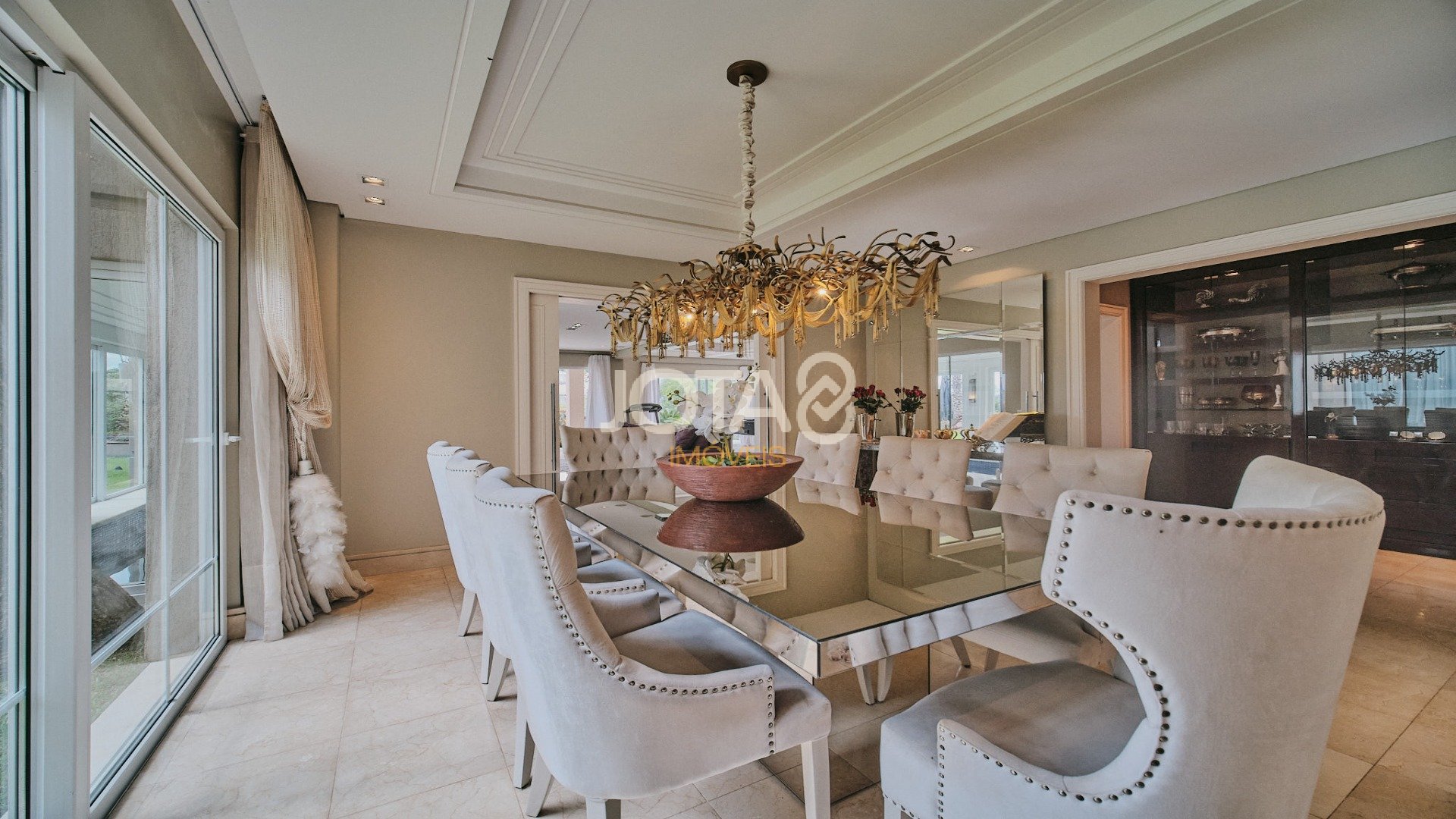 MAJESTOSA CASA NO ALPHAVILLE GRACIOSA ARAUCÁRIA