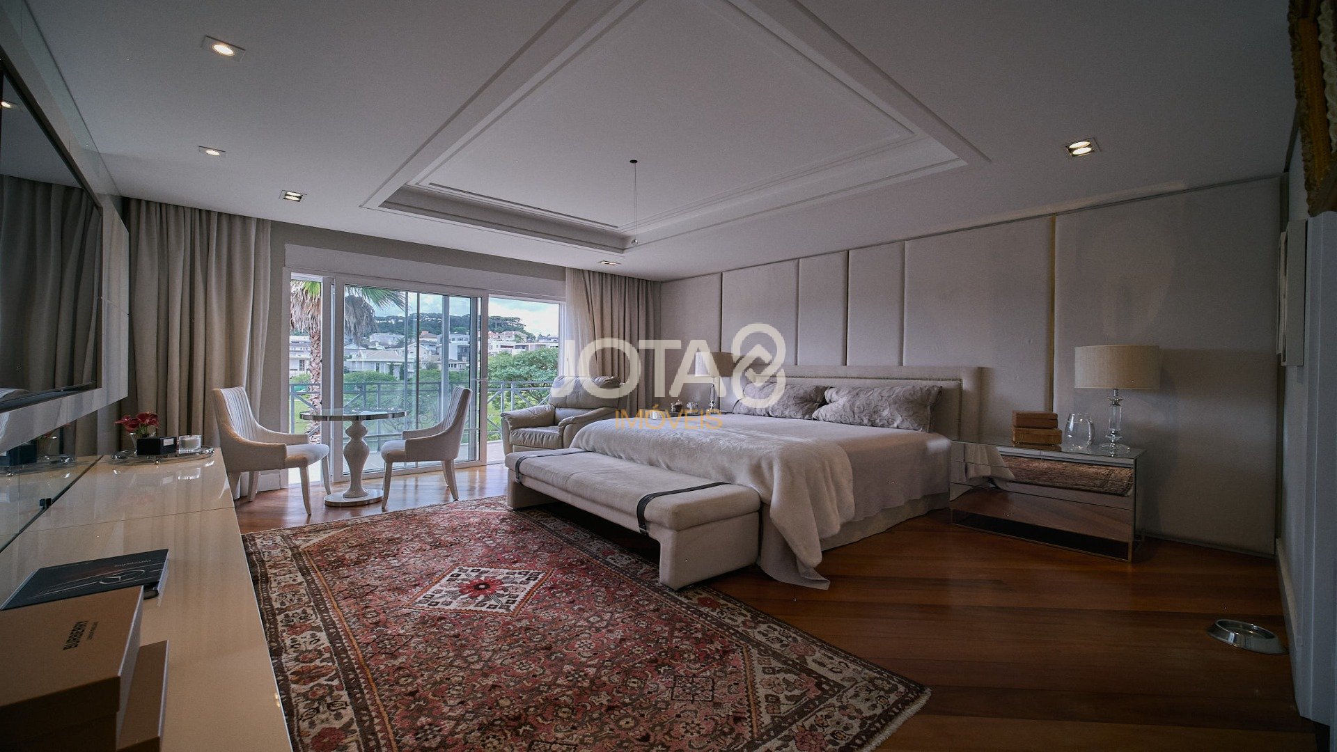 MAJESTOSA CASA NO ALPHAVILLE GRACIOSA ARAUCÁRIA