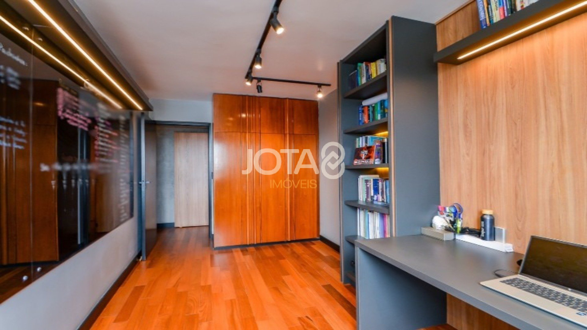 COBERTURA DUPLEX 3 QUARTOS NO SÃO FRANCISCO