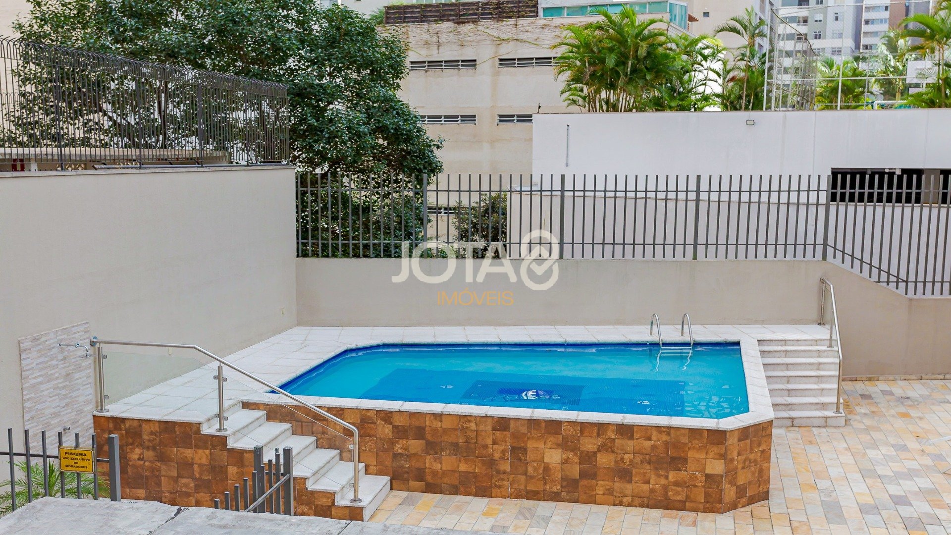 APARTAMENTO ANDAR ALTO E VISTA DEFINIDA