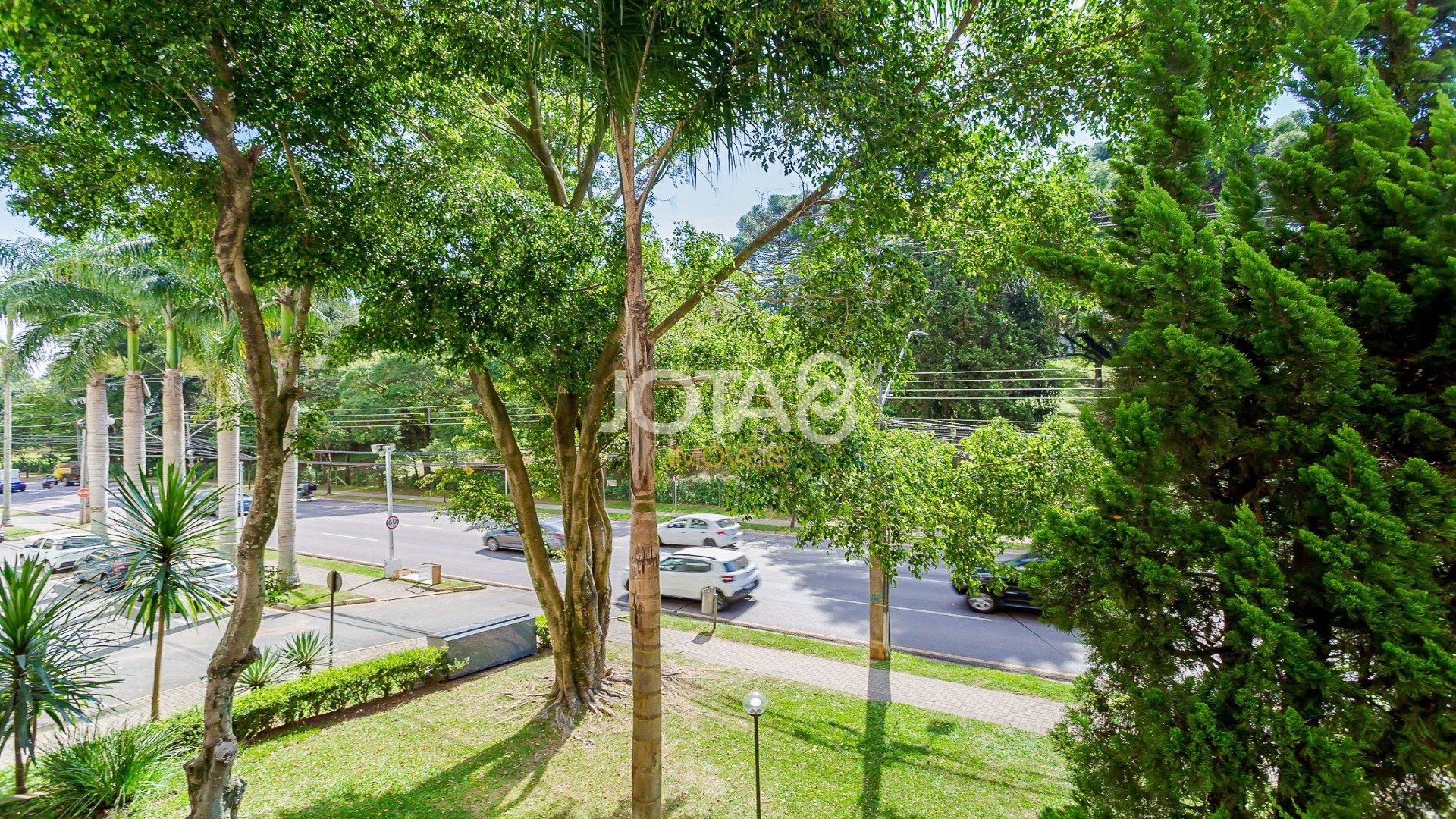 APARTAMENTO ANDAR ALTO E VISTA DEFINIDA