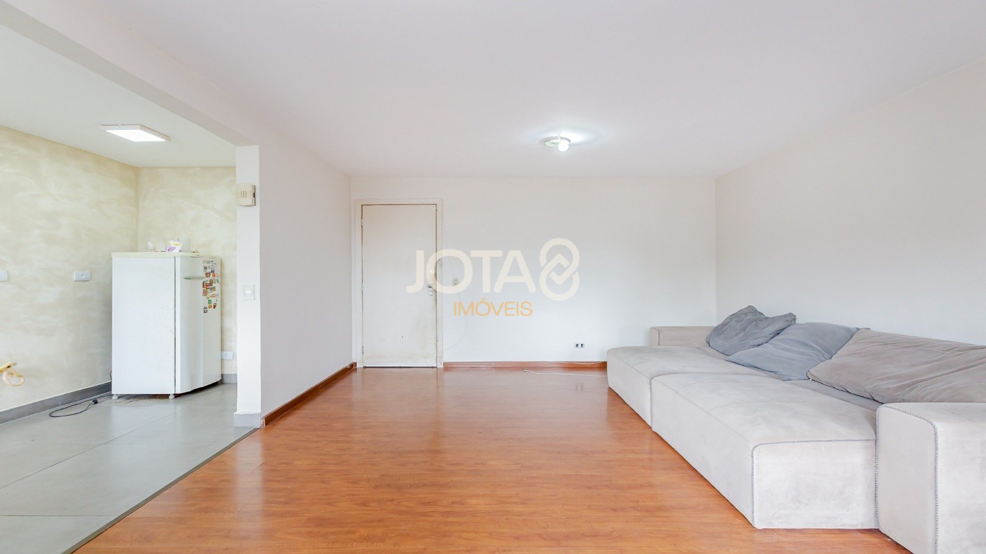APARTAMENTO ANDAR ALTO E VISTA DEFINIDA