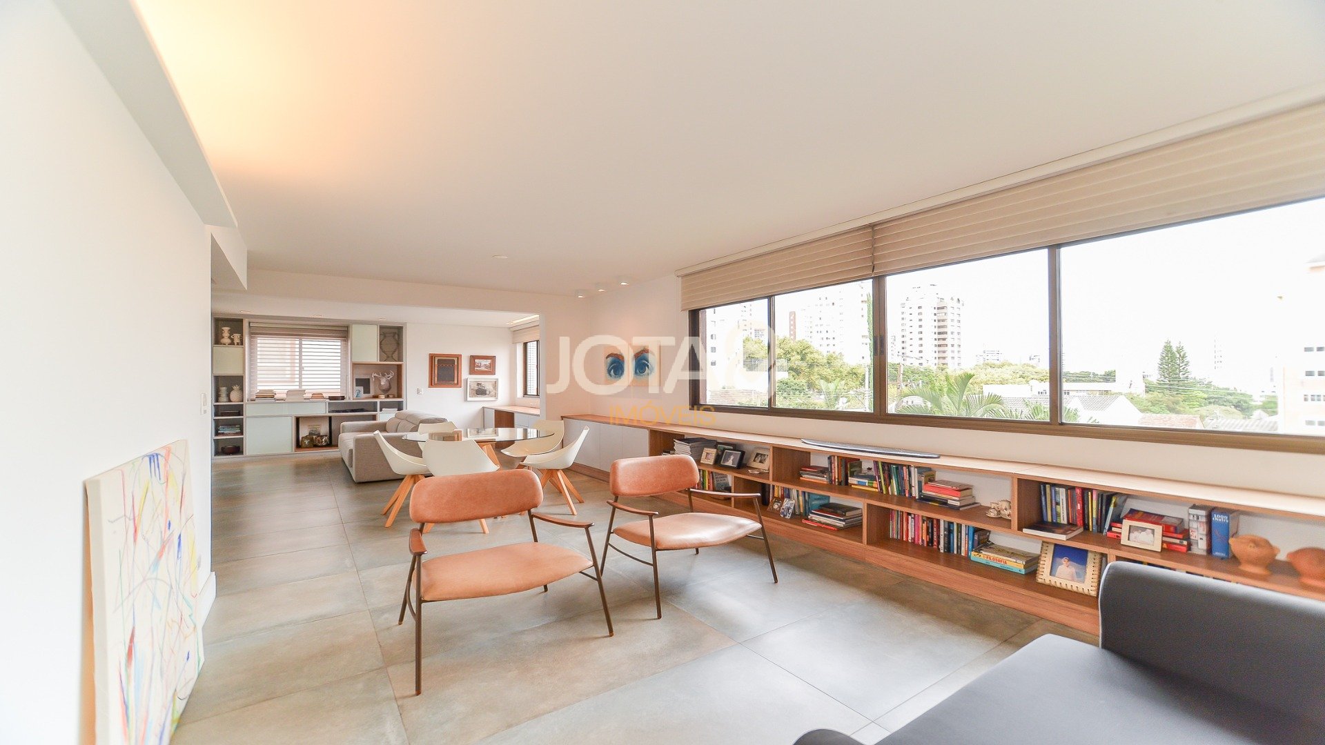 APARTAMENTO REFORMADO NO AHÚ