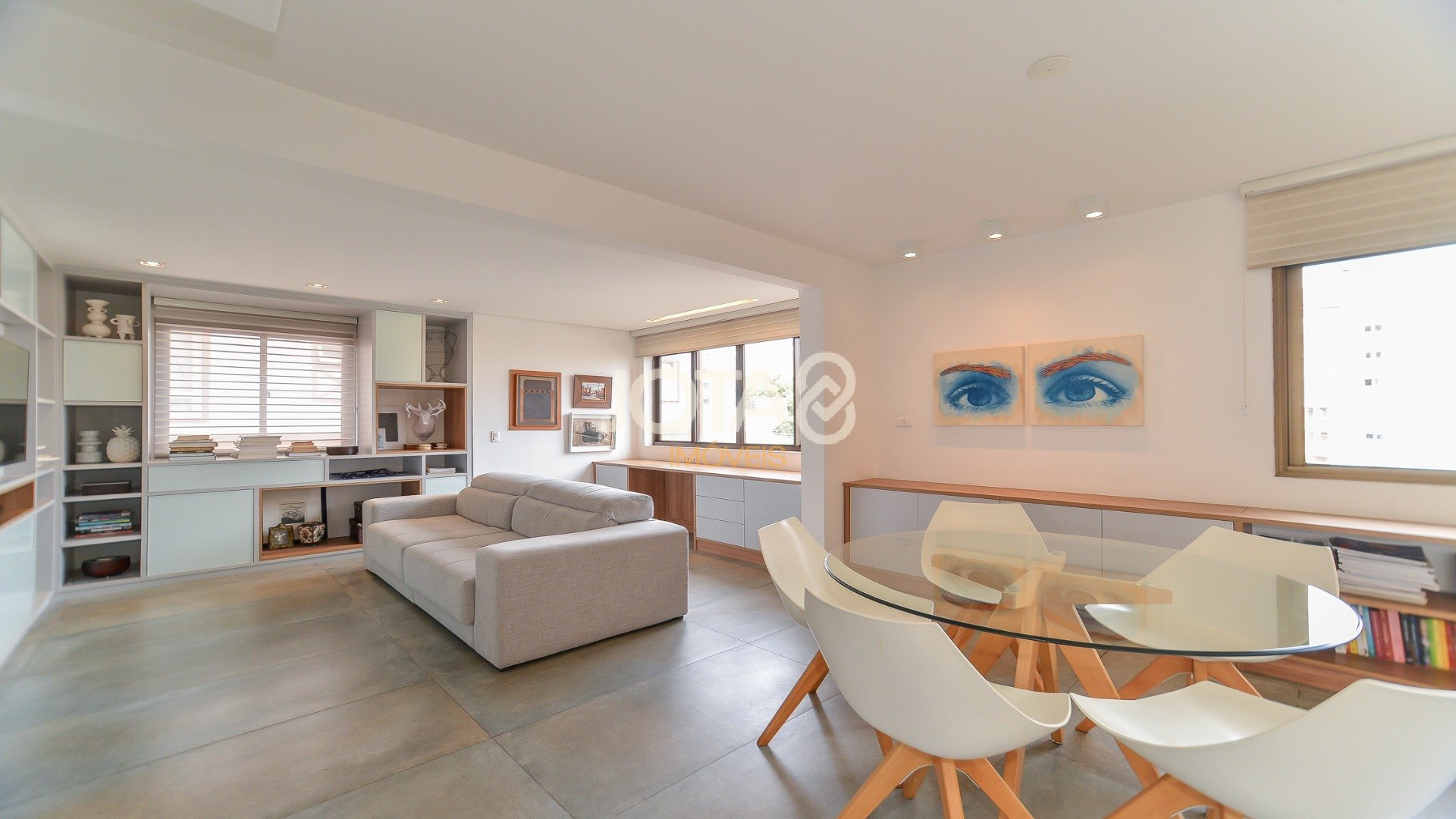 APARTAMENTO REFORMADO NO AHÚ