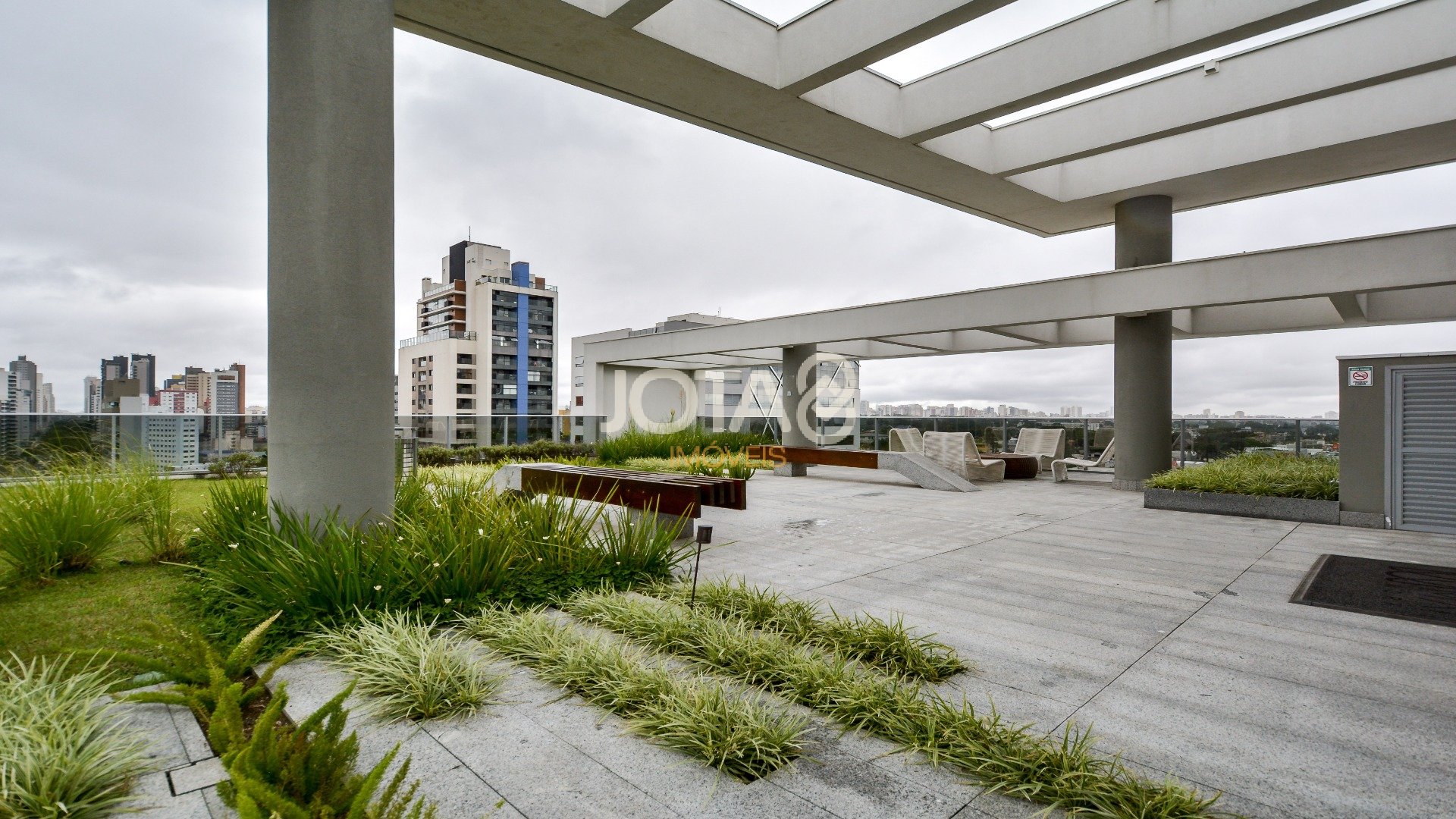 SALA COMERCIAL MOBILIADA NO MAI WORK!