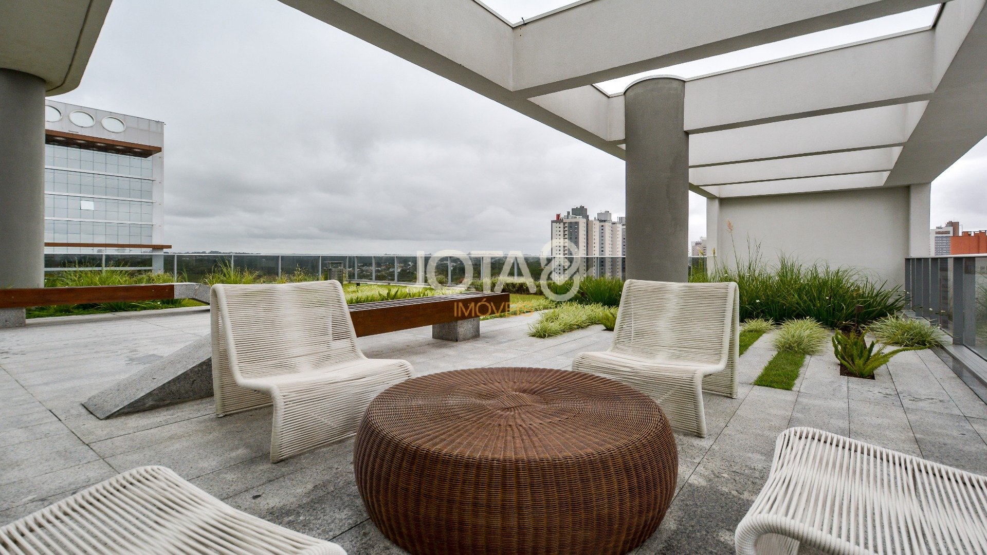 SALA COMERCIAL MOBILIADA NO MAI WORK!