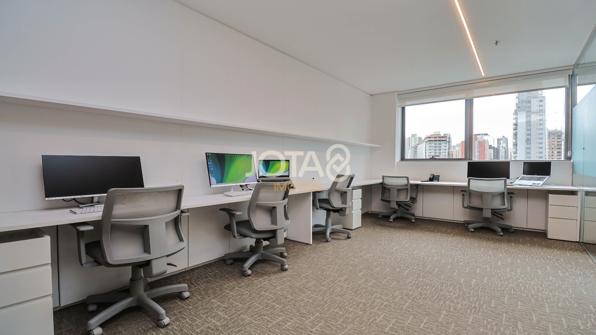SALA COMERCIAL MOBILIADA NO MAI WORK!