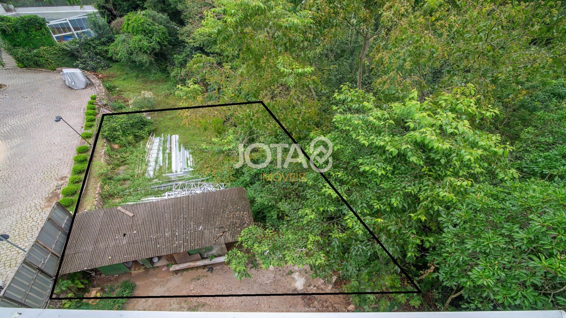 TERRENO EXCLUSIVO EM CONDOMÍNIO FECHADO - PRÓXIMO AO PARQUE BARIGUI