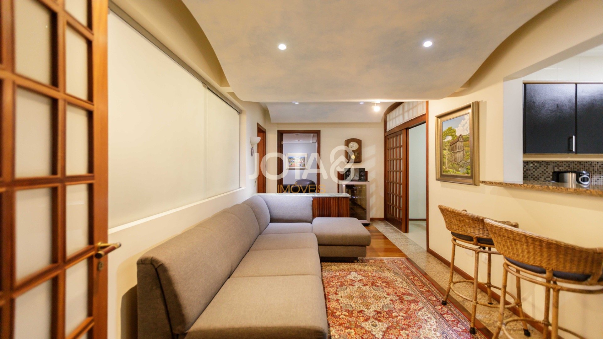 APARTAMENTO EM FRENTE À PIEGEL COM 3 DORMITÓRIOS