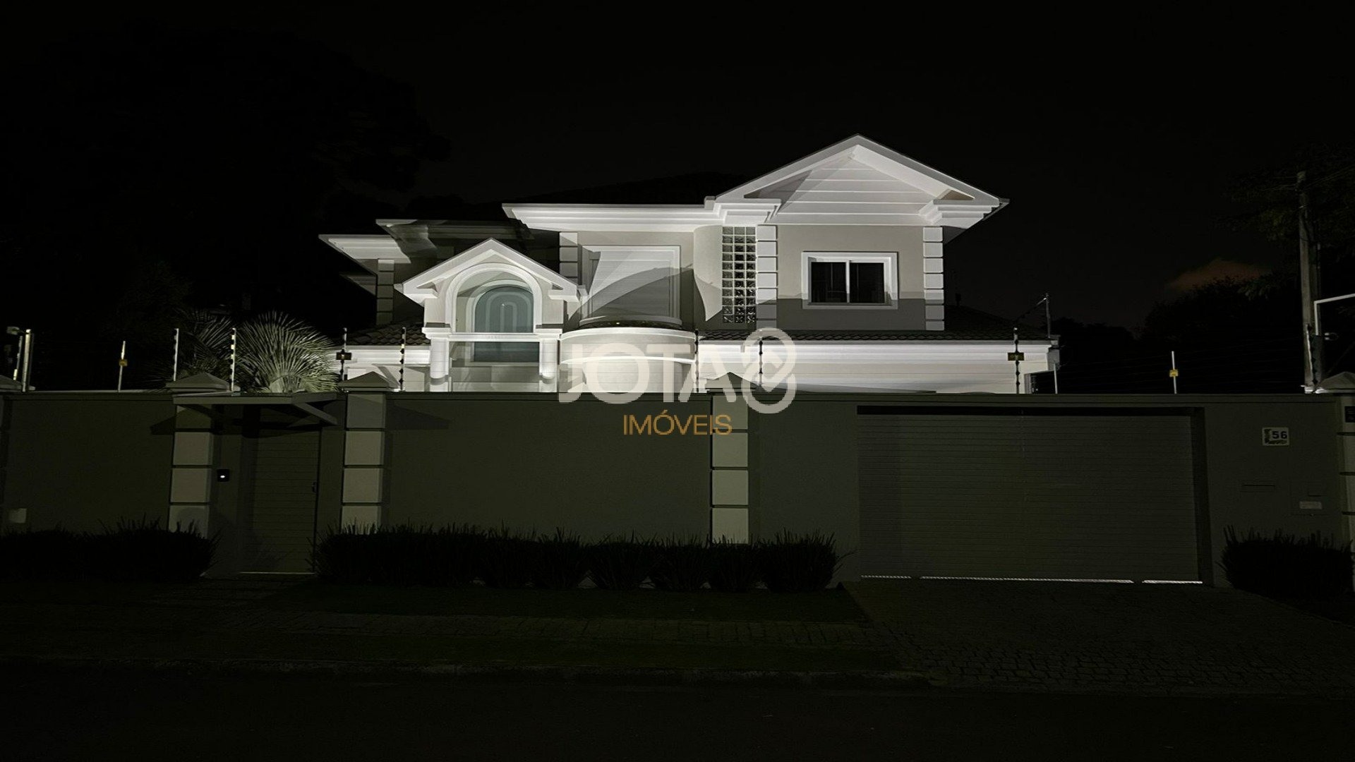 Foto de destaque Casa 4 suites em frente ao parque barigui