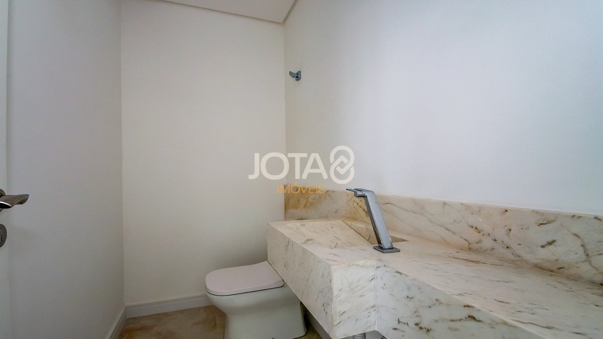 APARTAMENTO DUPLEX NOVO 4 SUÍTES 5 VAGAS BATEL
