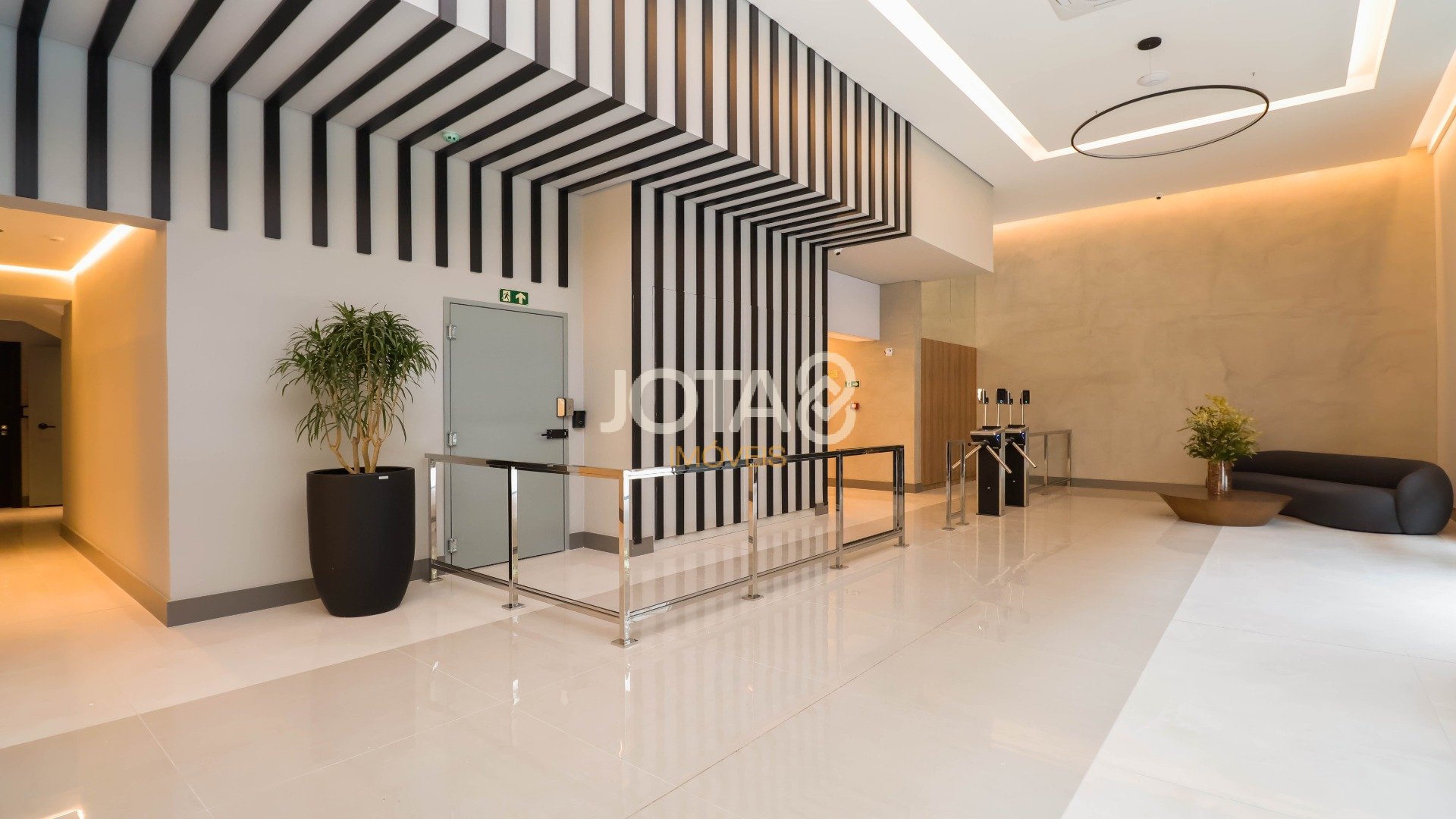 STUDIO PARA ALUGAR EM ÓTIMA LOCALIZAÇÃO NO BATEL