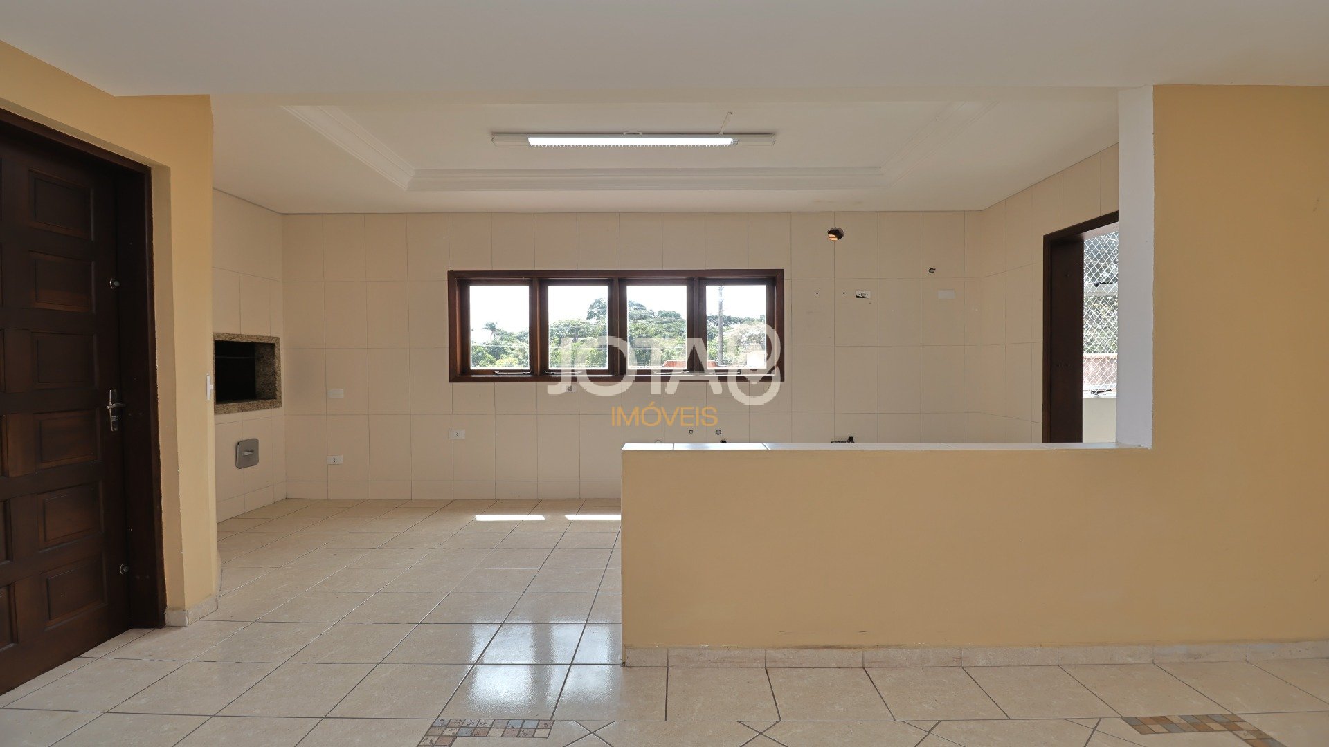 CASA COM 04 QUARTOS PRÓXIMA AO BOSQUE DO ALEMÃO